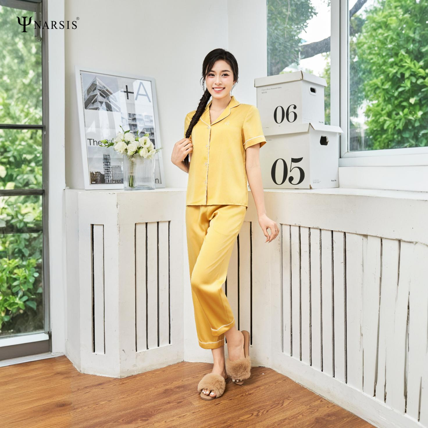 Set Bộ Ngủ Pijama Lụa Ngọc Trai Narsis M2501112, Quần Dài, Tay Ngắn, Mềm Mịn, Thoáng Mát, Màu Vàng_thumbnail_1