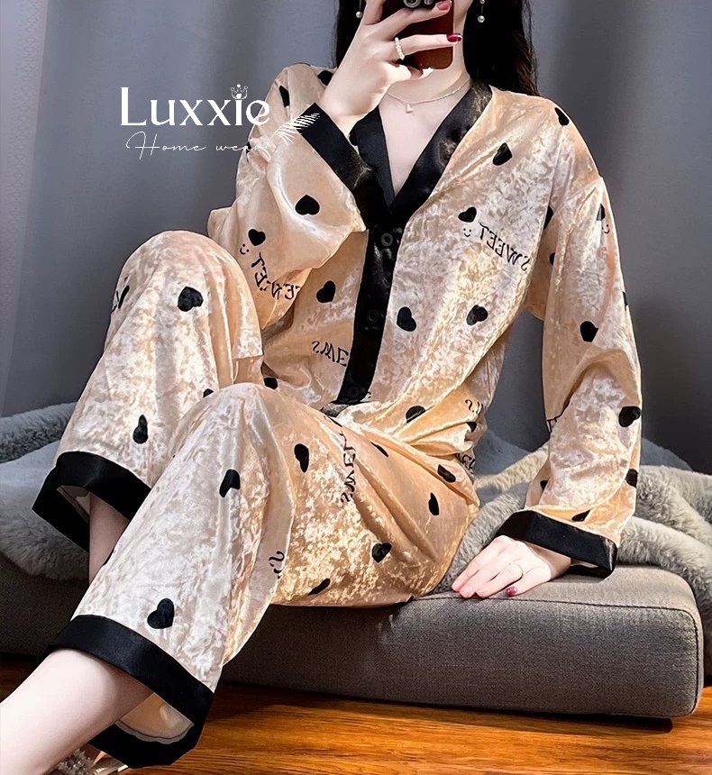 NHUNG04 Bộ ngủ nhung vàng họa tiết trái tim kiểu dáng kimono