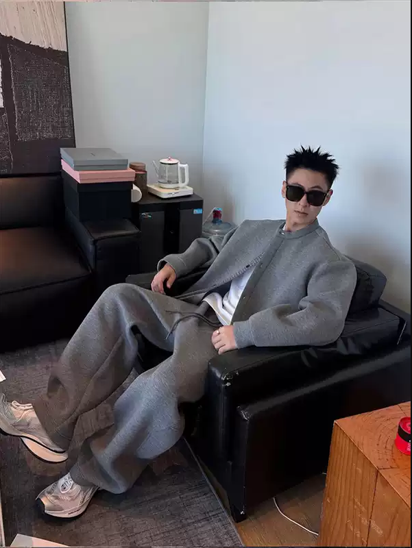 Bộ Đồ Nỉ Xám Unisex Form Rộng – Streetwear Thời Thượng_thumbnail_3