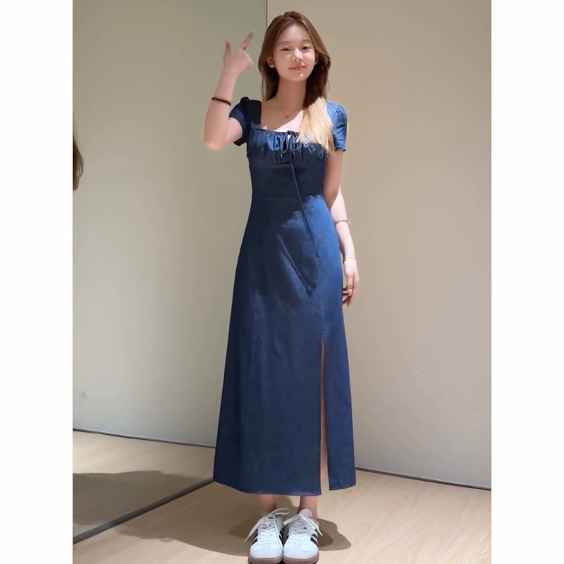 Váy denim cổ vuông dáng dài, đầm denim xẻ đùi dáng dài Logastore_L113