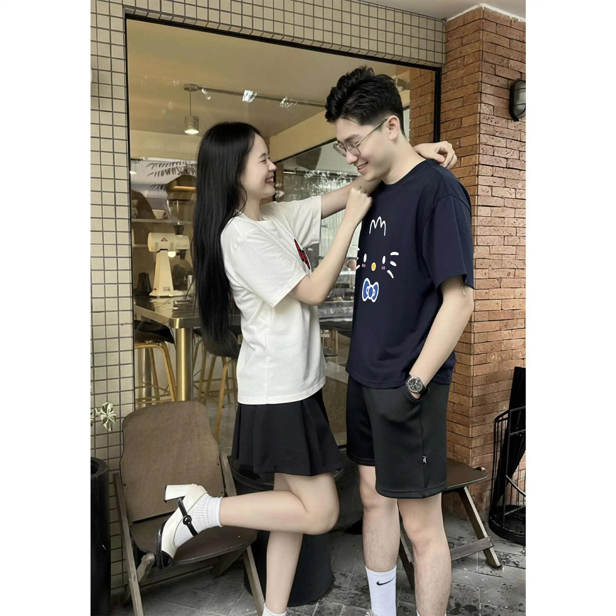 Áo thun couple form boxy Miucho vải cotton thoáng mát dày dặn hình Hello Kitty 2777_thumbnail_4