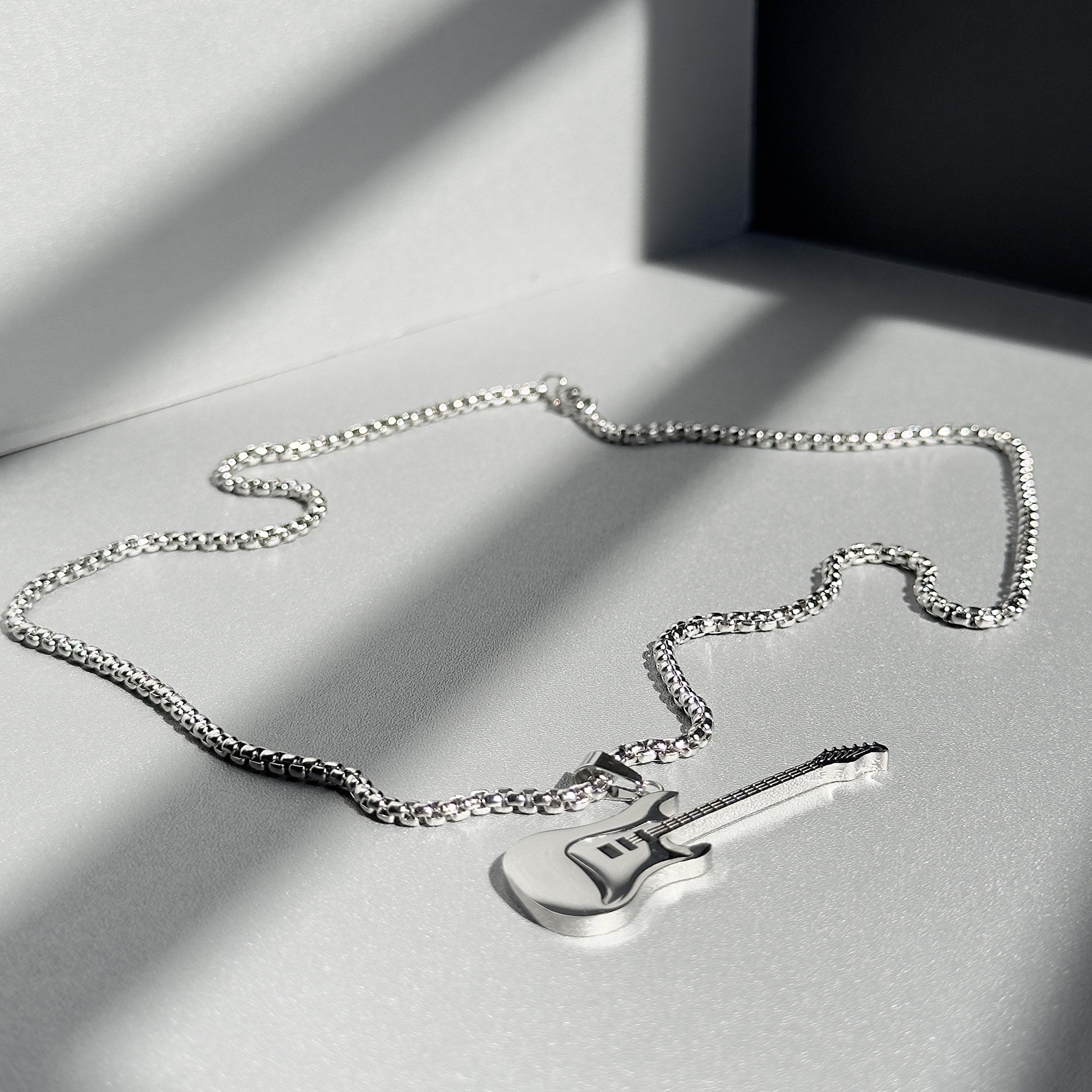 Dây chuyền Guitar_thumbnail_2