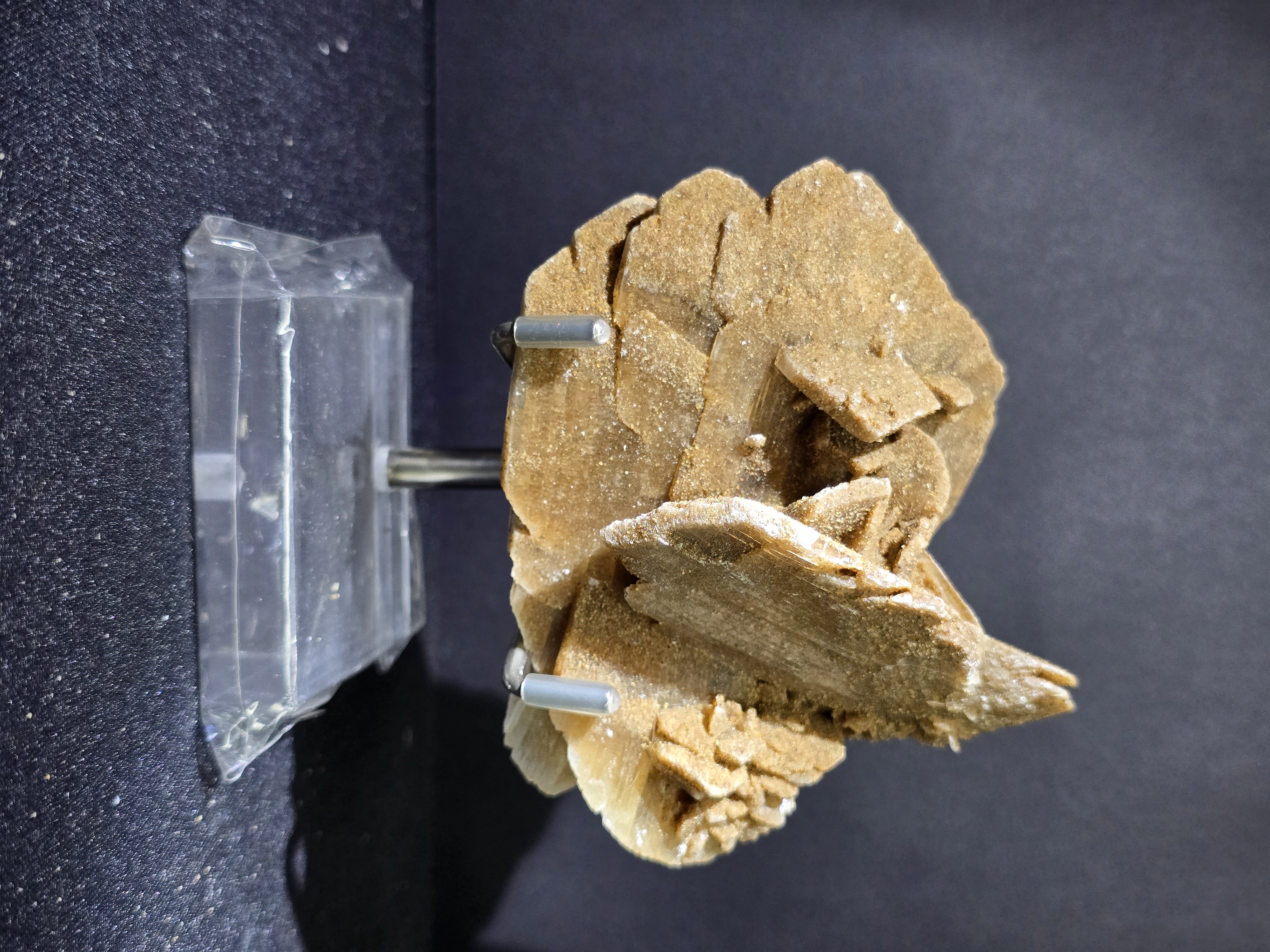 Tinh Thể Hoa Hồng Sa Mạc Desert Rose (có phản ứng UV) - Nội Mông_thumbnail_2