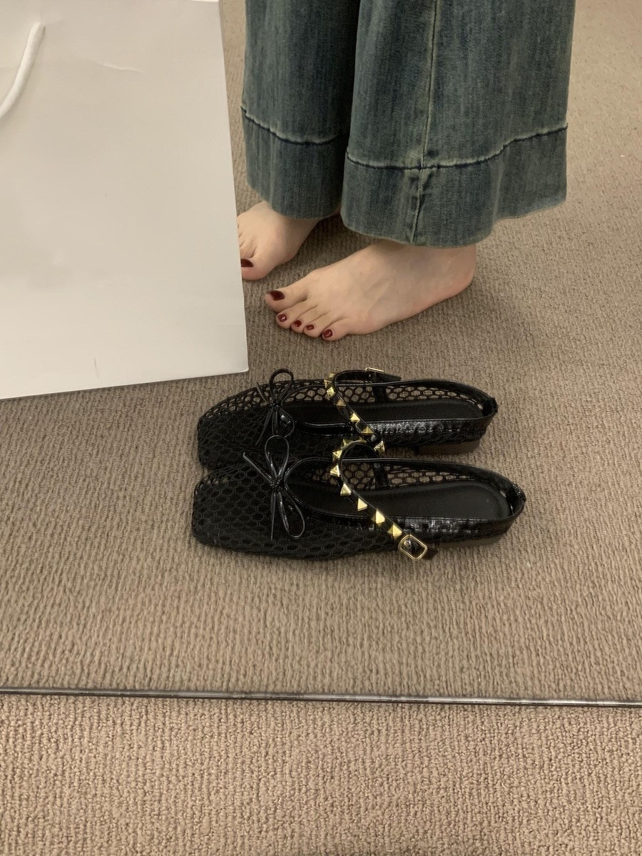 Giày Lưới Đính Đinh – Mesh Studded Flats