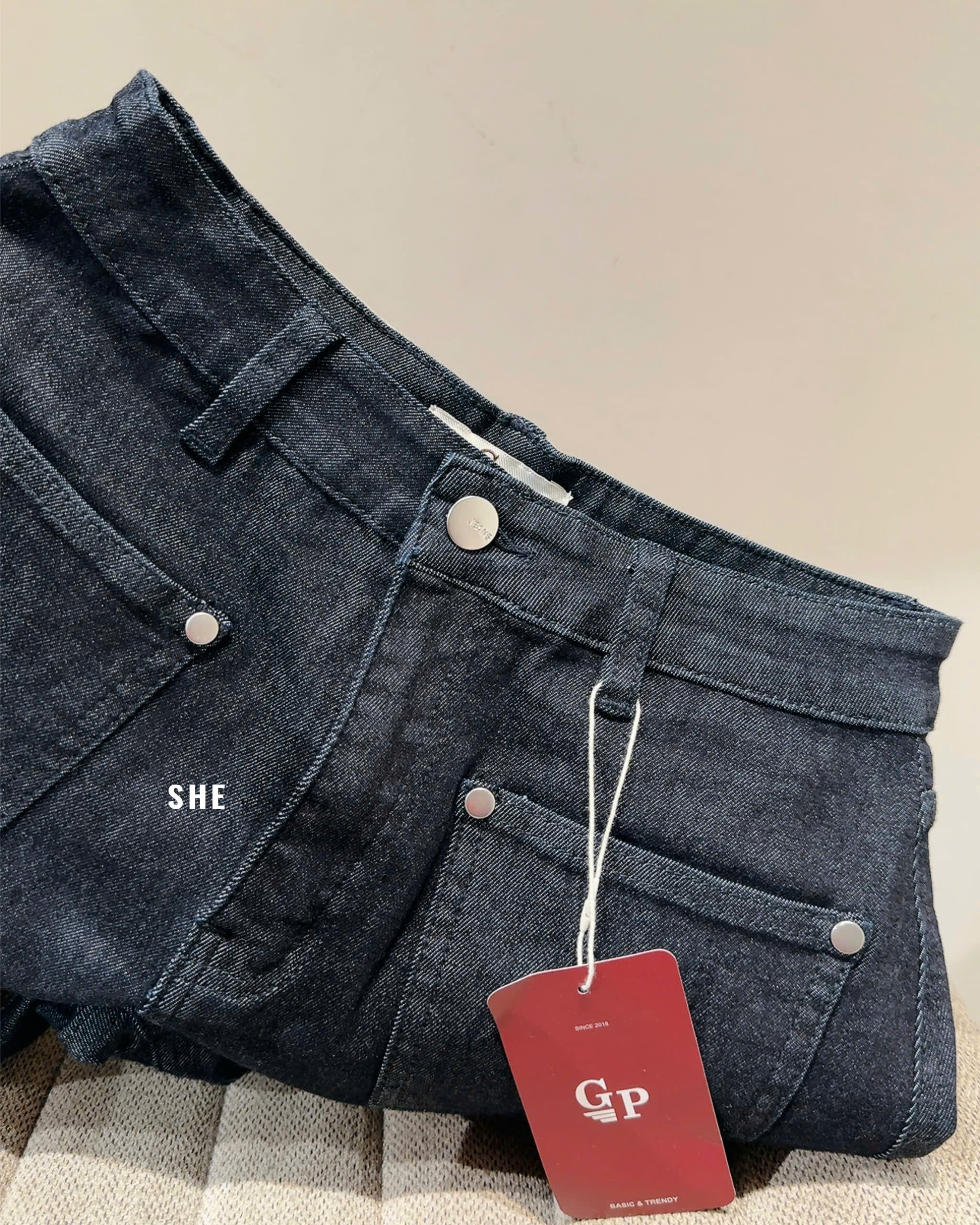 I103 SHORT GP_thumbnail_3