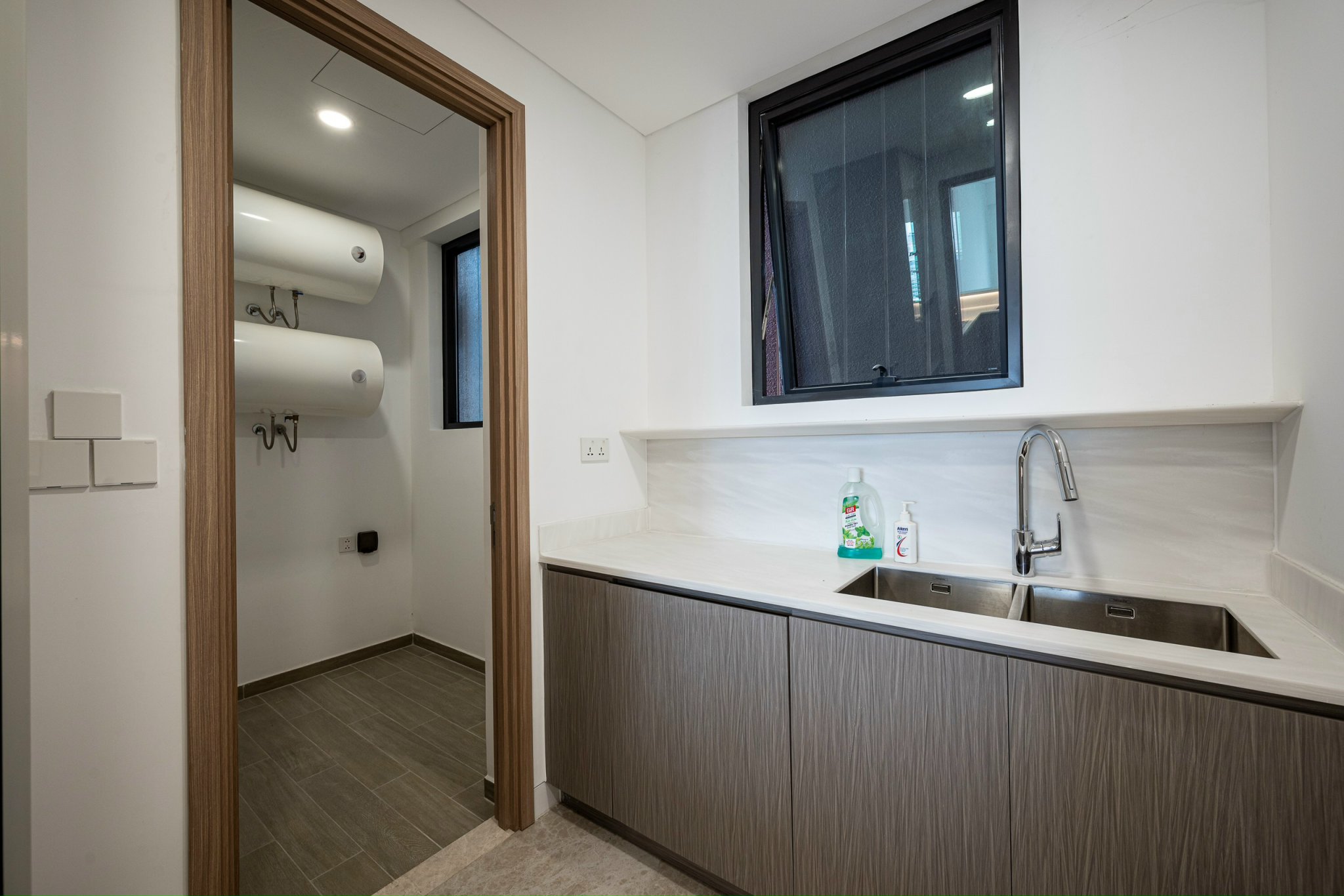 Chủ nhà gửi bán căn góc 4 phòng ngủ tòa Thames - 185m2_thumbnail_2