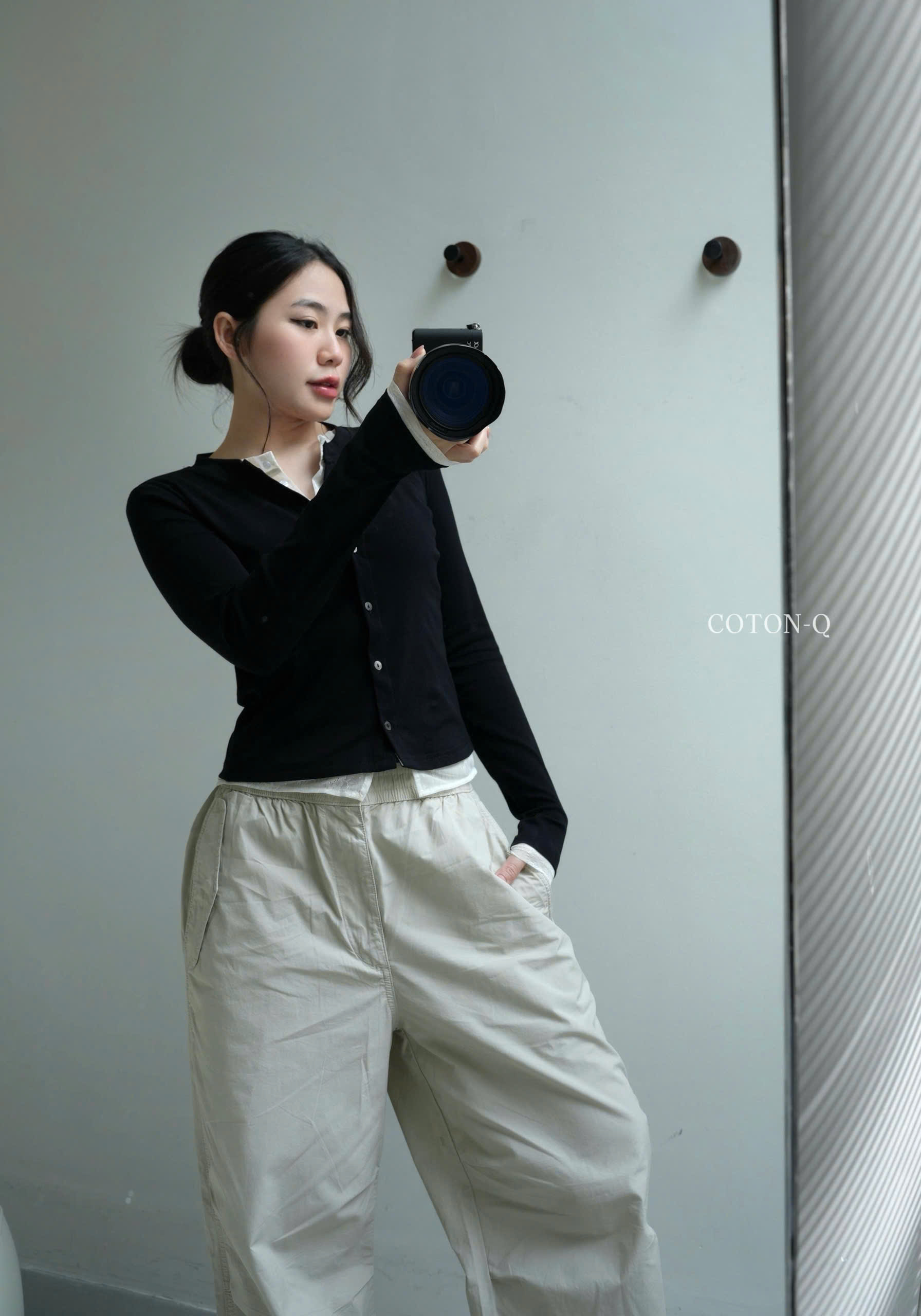 Áo tay dài phối ren đen_thumbnail_16