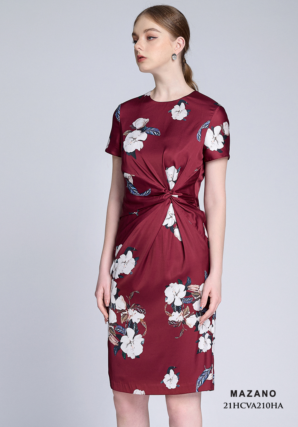 Váy nền đỏ họa tiết xoắn eo_thumbnail_3