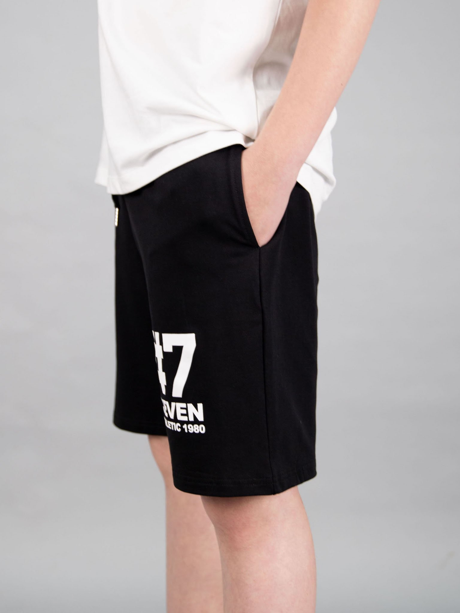 Quần short da cá màu đen #7 seven_thumbnail_1