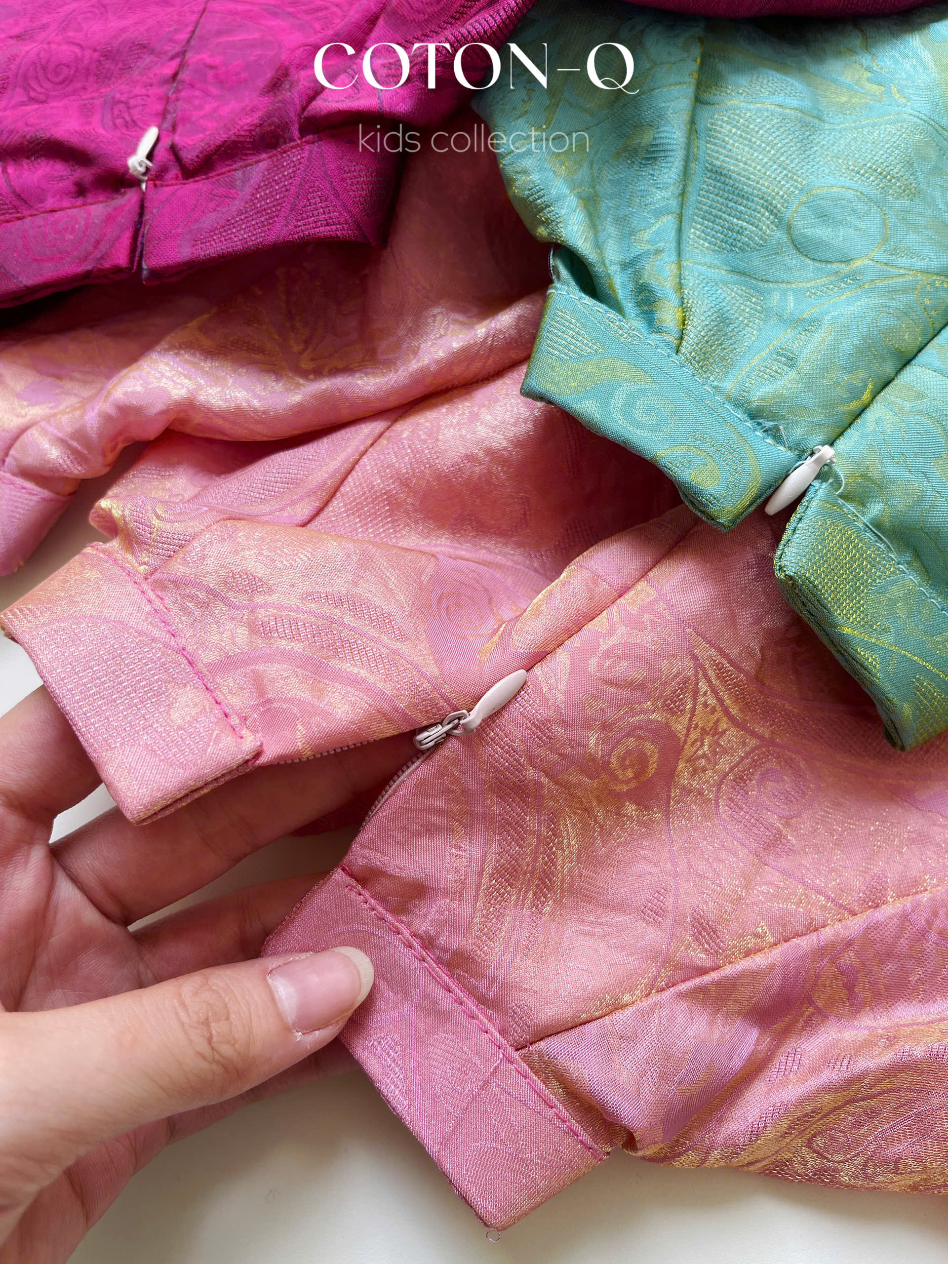 Set áo dài bé 4 tà ( XANH )_thumbnail_6