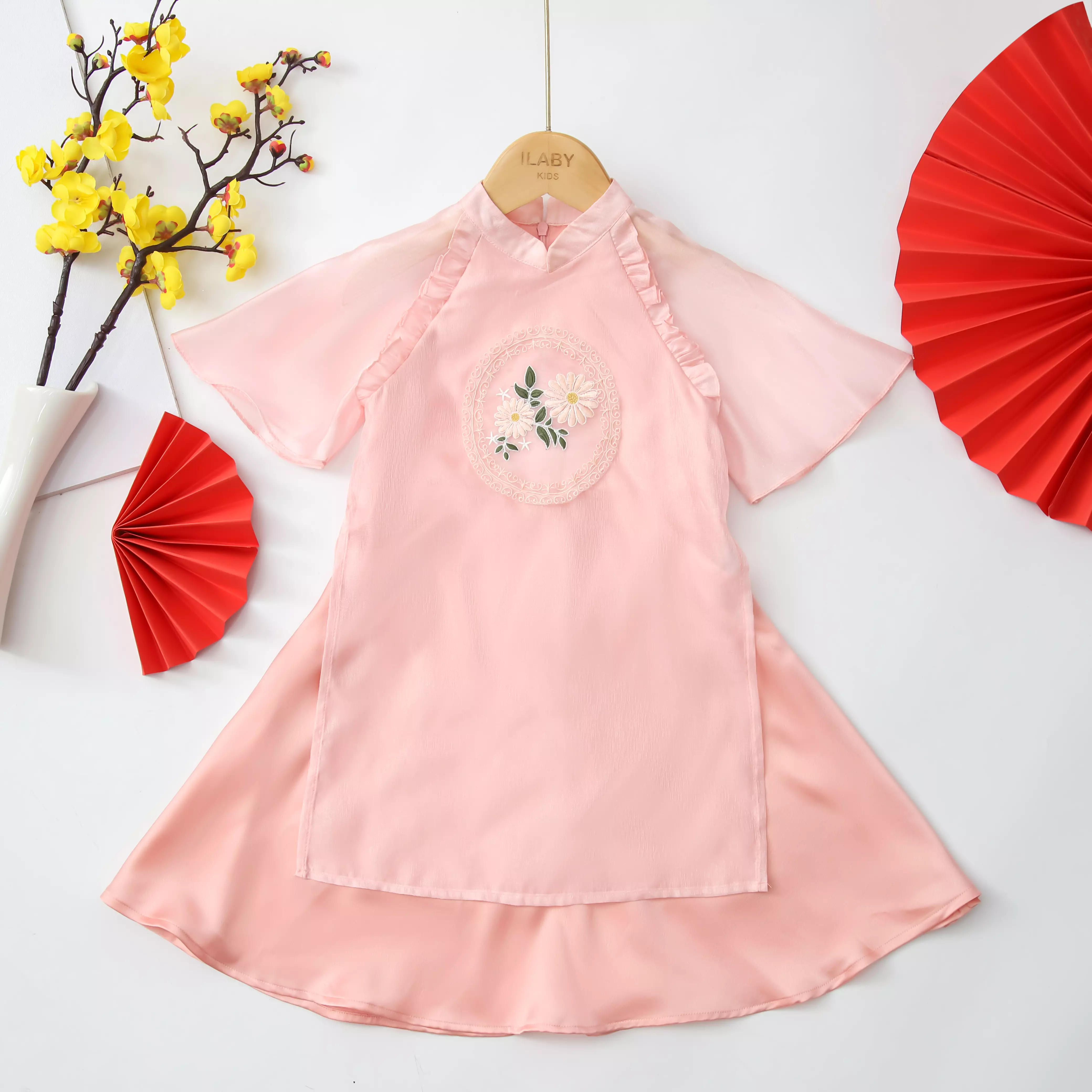 Áo dài đính thêu hoa ngực_thumbnail_10