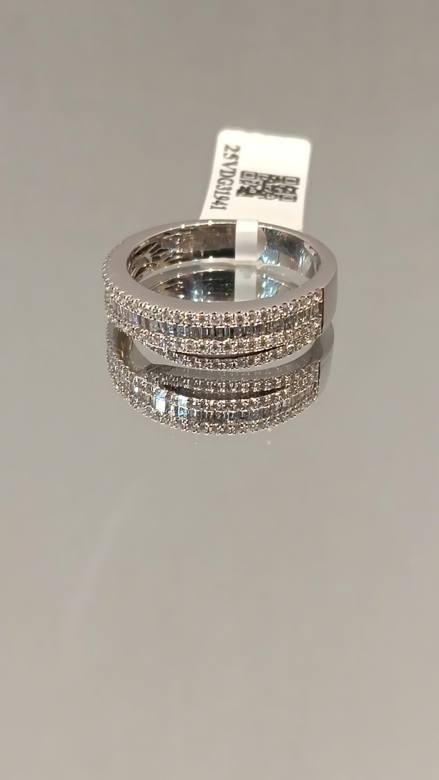 Nhẫn Vàng 14K Đính 109 Viên Kim Cương_thumbnail_6