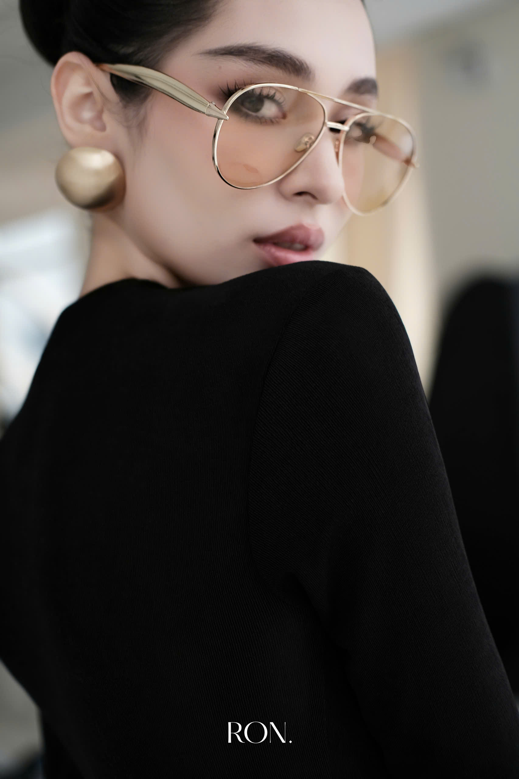 Đầm V rút hông_thumbnail_10