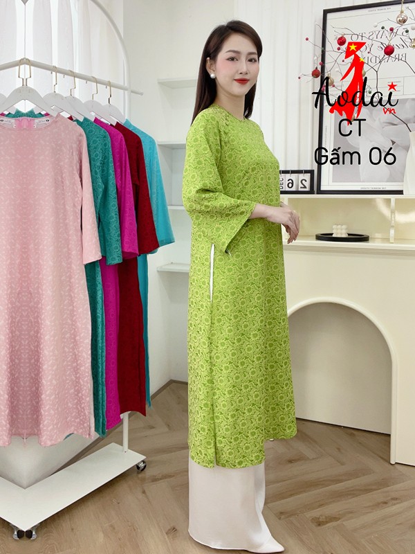 Cách tân Gấm 06 màu xanh cốm cổ tròn tay lỡ dáng suông