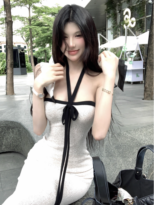 Đầm maxi hở lưng buộc nơ cổ quyến rũ_thumbnail_2