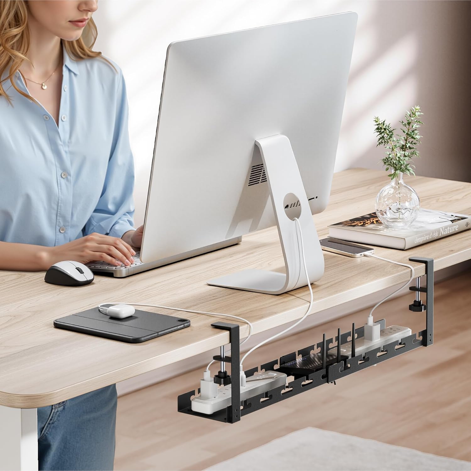 Giá Đỡ Ổ Điện Gắn Bàn