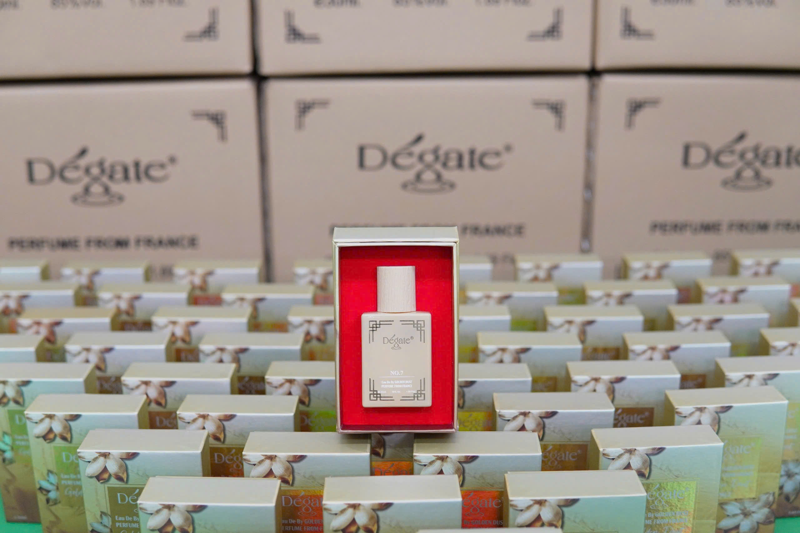 PERFUME DEGATE