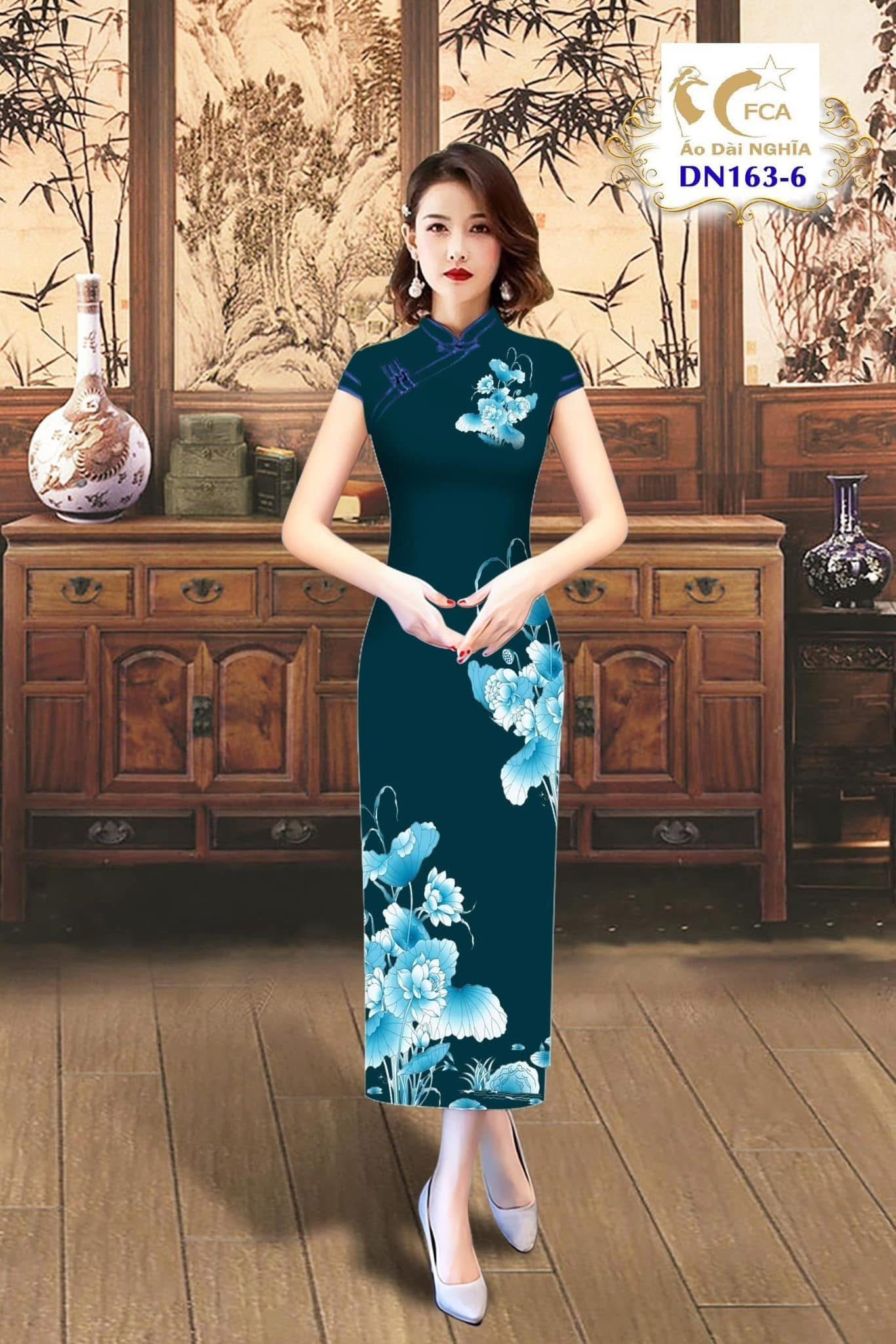 Sườn xám mẫu số ba