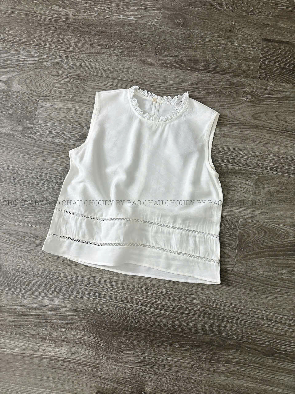 U7 ÁO TRẮNG KIỂU_thumbnail_3