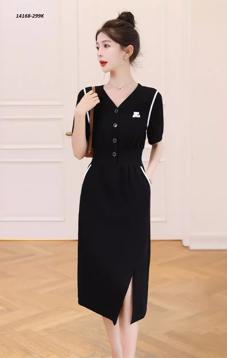 14168-Đầm body suông xẻ tà cổ V kết nút (thun lụa)FREESHIP_thumbnail_1