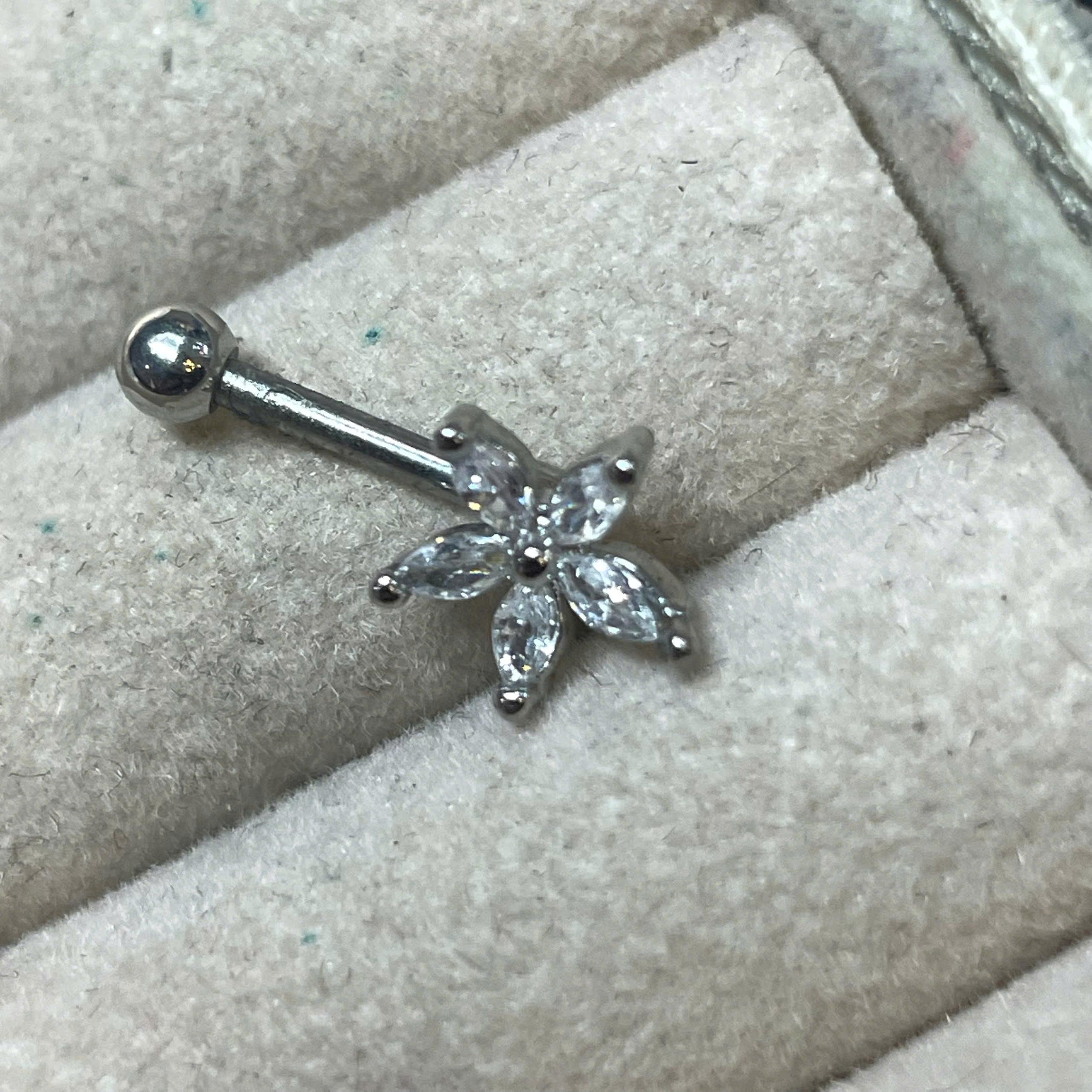 khuyên kiểu vertical hoa kim cương năm cánh dài _thumbnail_2