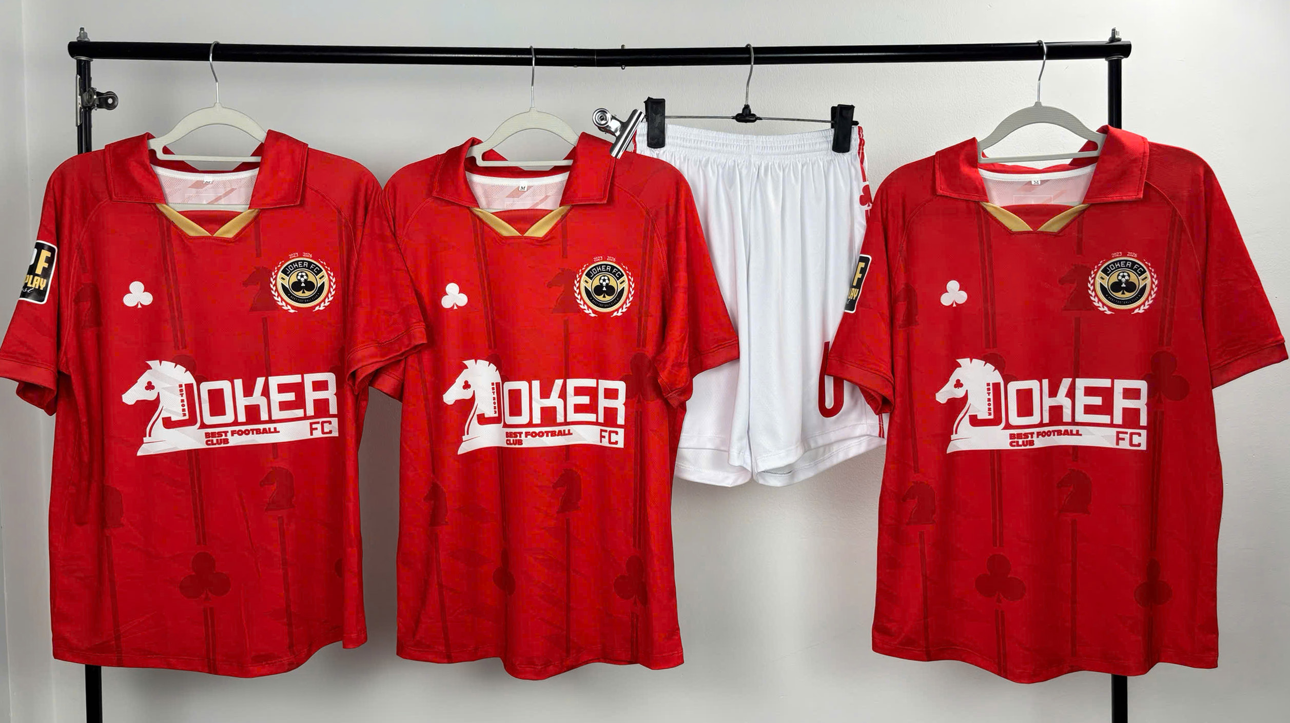 Đặt Áo Bóng Đá Theo Yêu Cầu: Giải Pháp Ấn Tượng & Chuyên Nghiệp