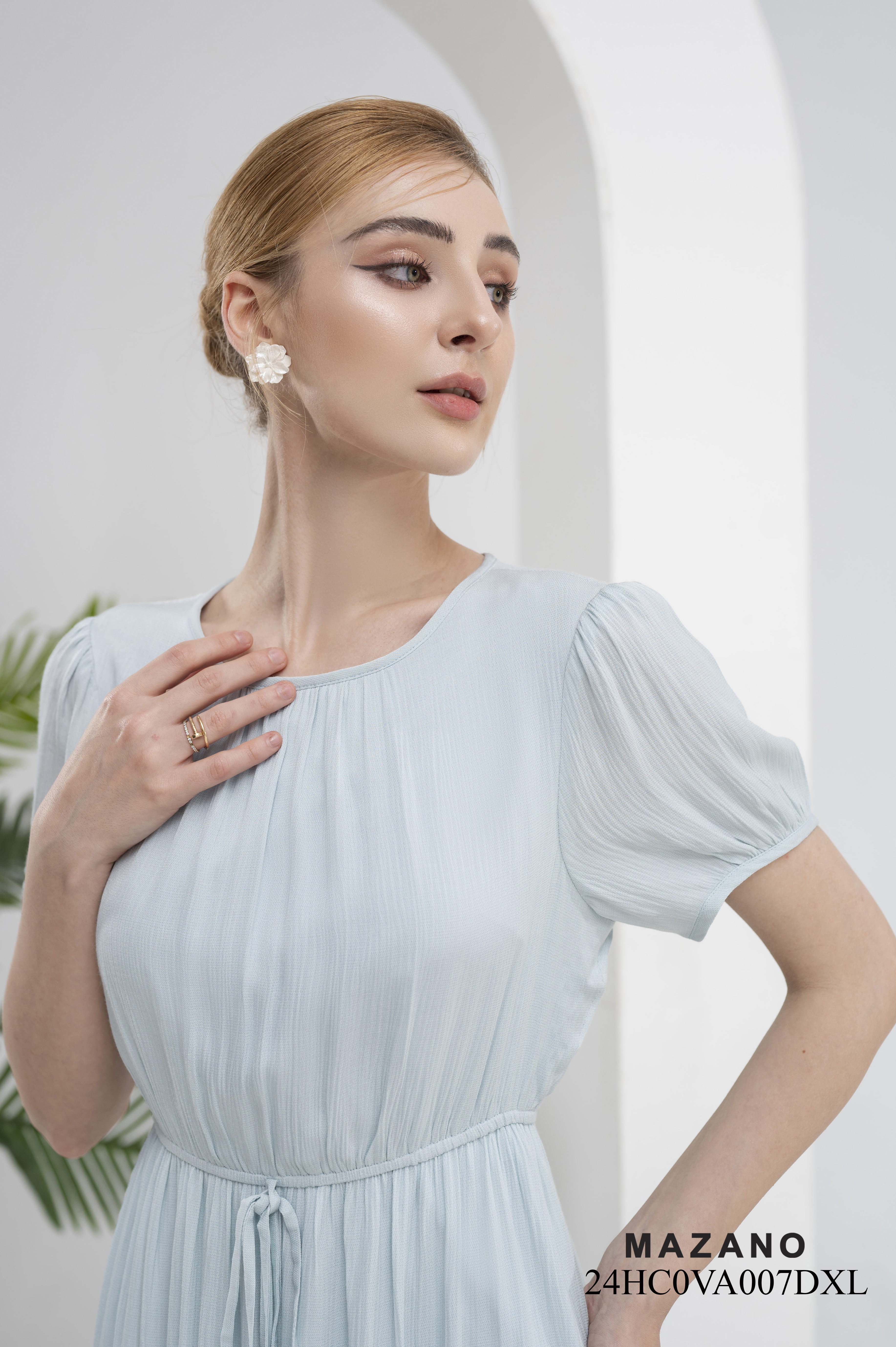 Đầm dạo phố xanh pastel eo chun chân rủ tầng_thumbnail_3