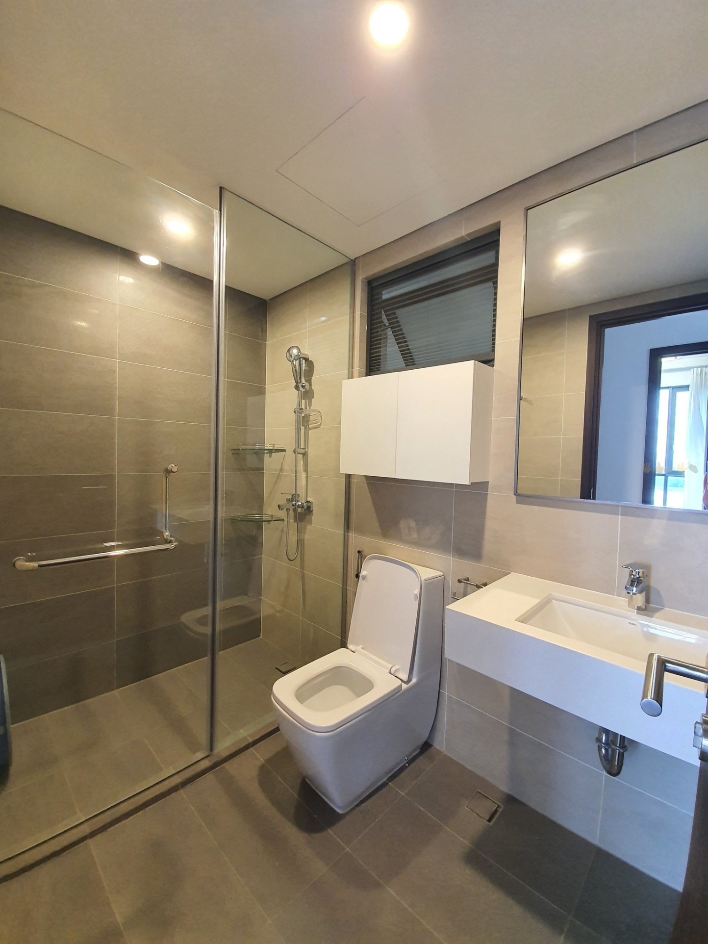 Bán nhanh căn hộ 2 phòng ngủ One Verandah, view sông SG, trực diện sông, ngắm pháo hoa đẹp - View vĩnh viễn_thumbnail_4