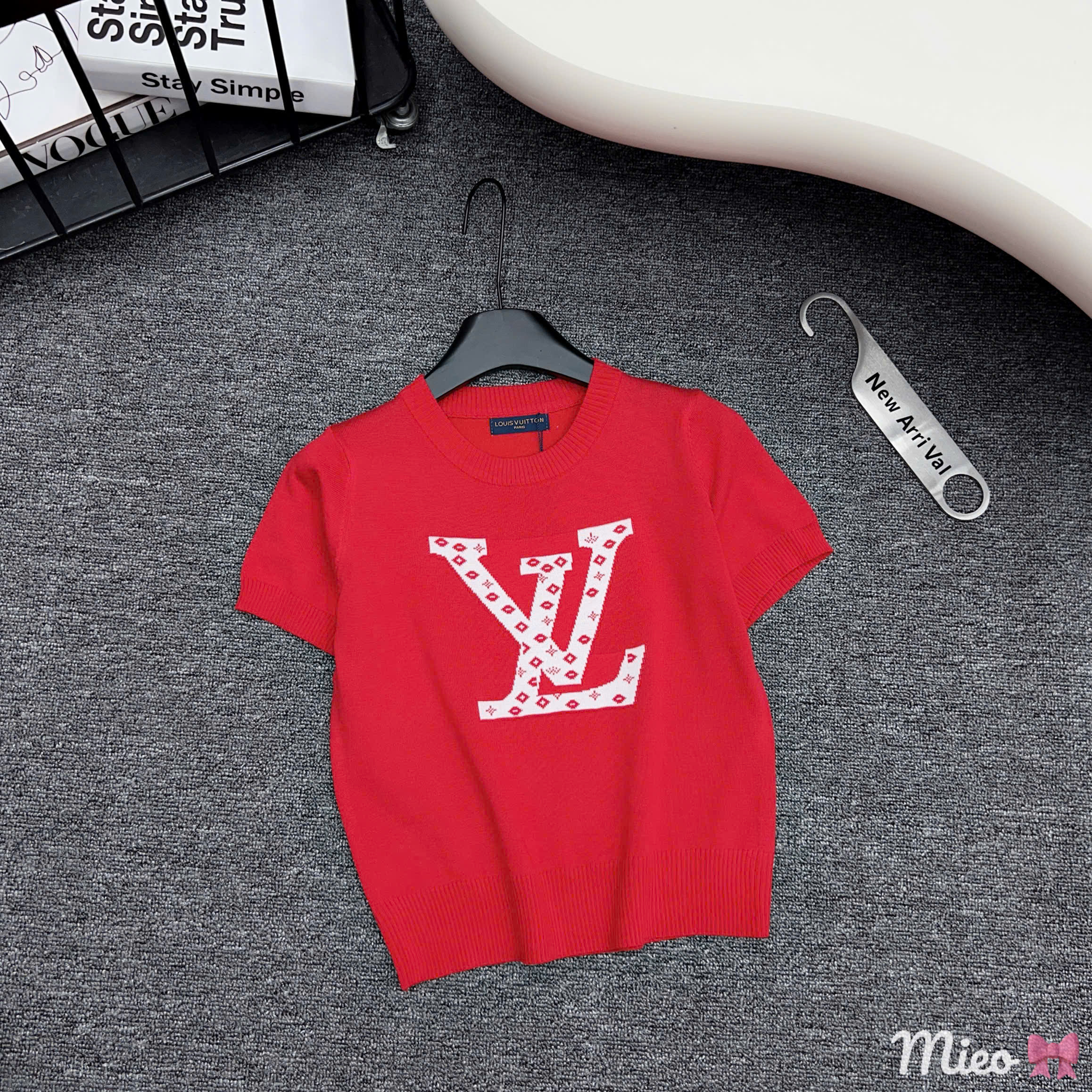  Áo len LV hoạ tiết