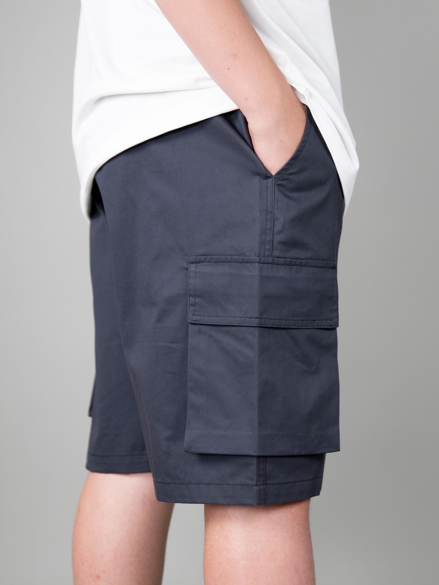 Quần short kaki màu xanh chì túi hộp_thumbnail_1