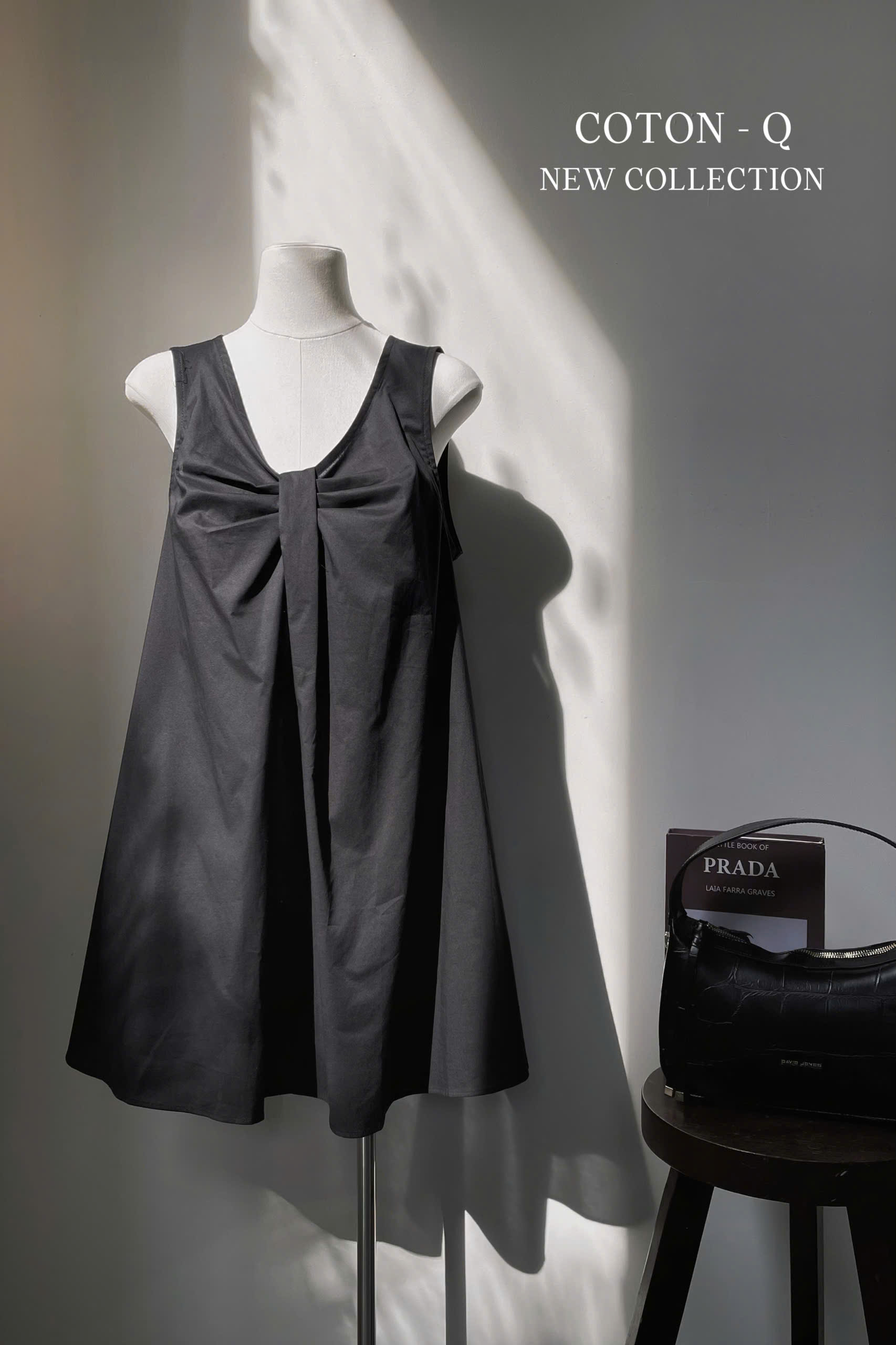 HV40 Đầm nơ đen