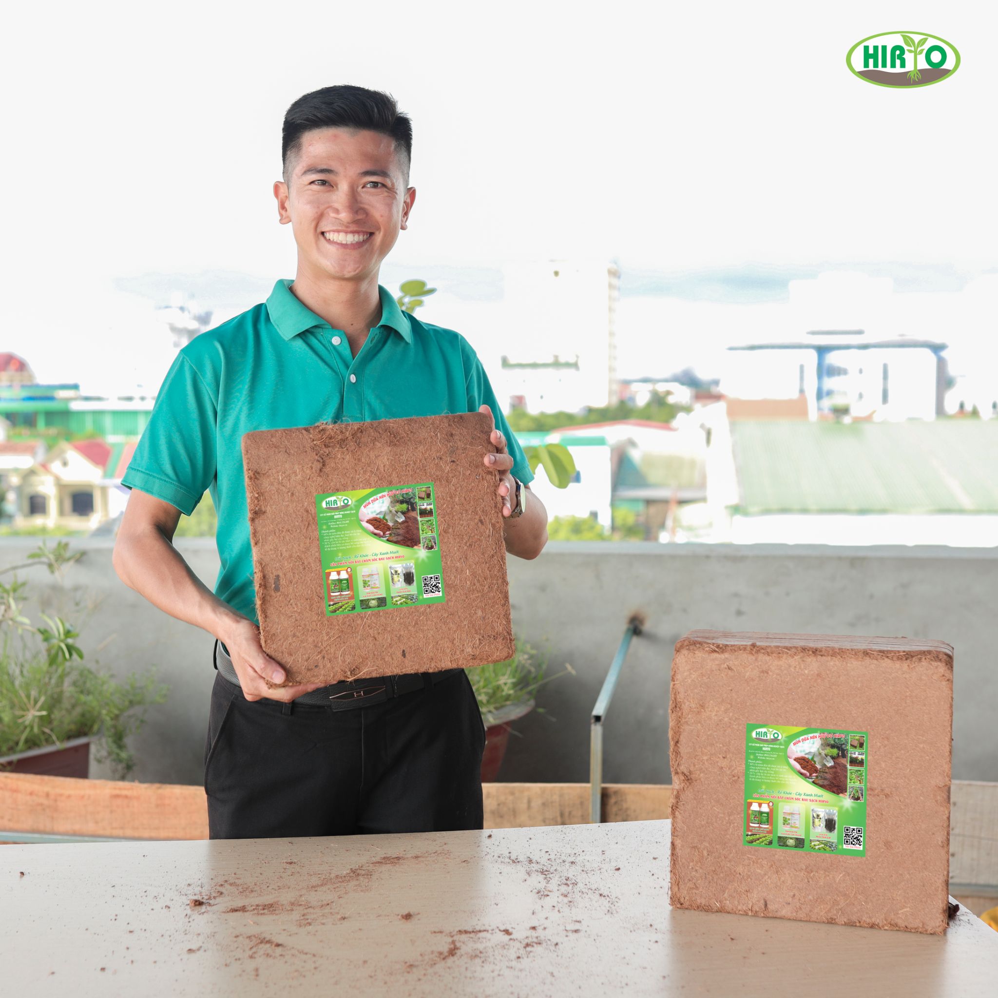 Đất mùn hữu cơ 2 viên 10 Kg