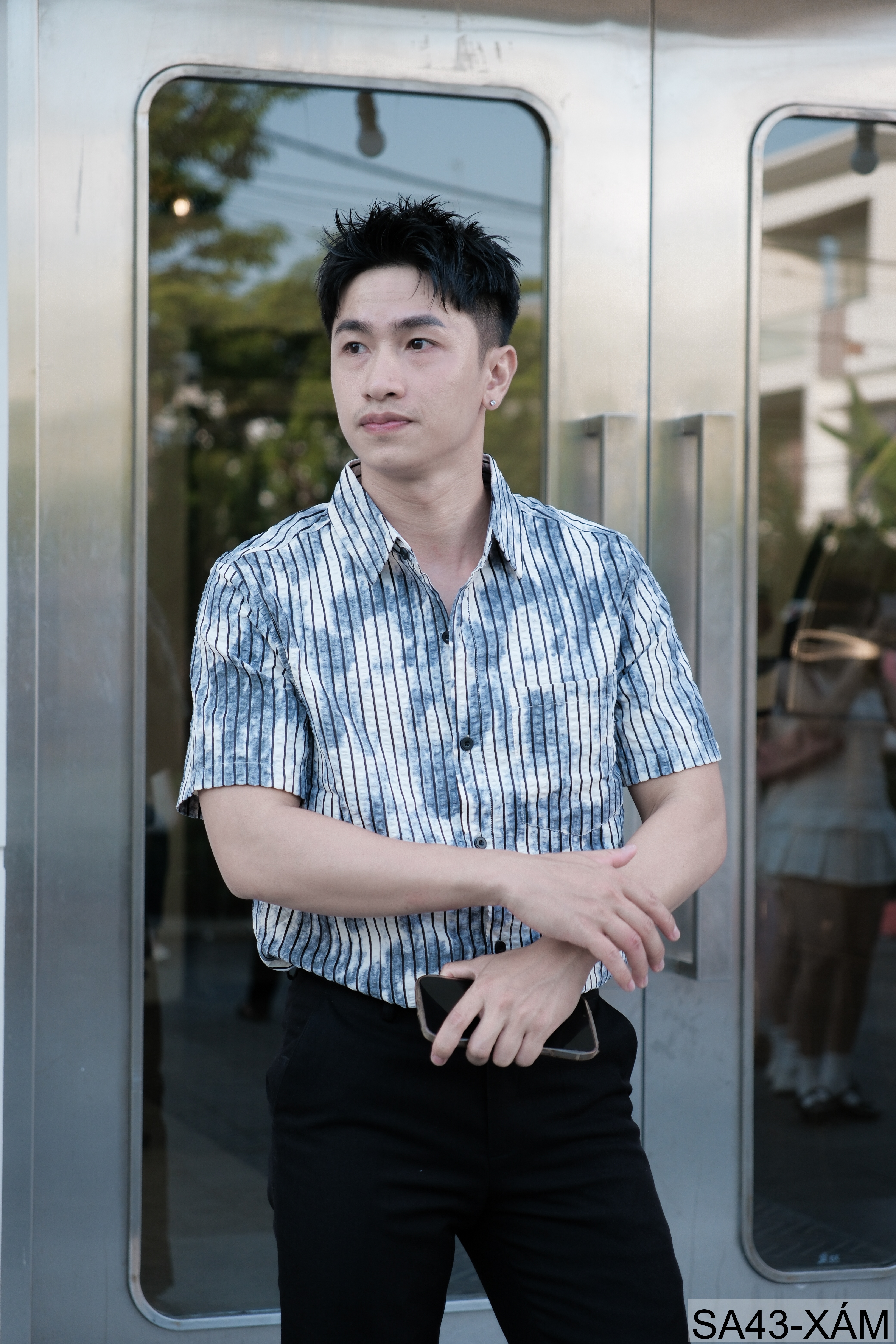 SA43 - Áo sơ mi nam tay ngắn sọc dọc phong cách streetwear, chất cotton thoáng mát, dáng rộng thoải mái_thumbnail_2