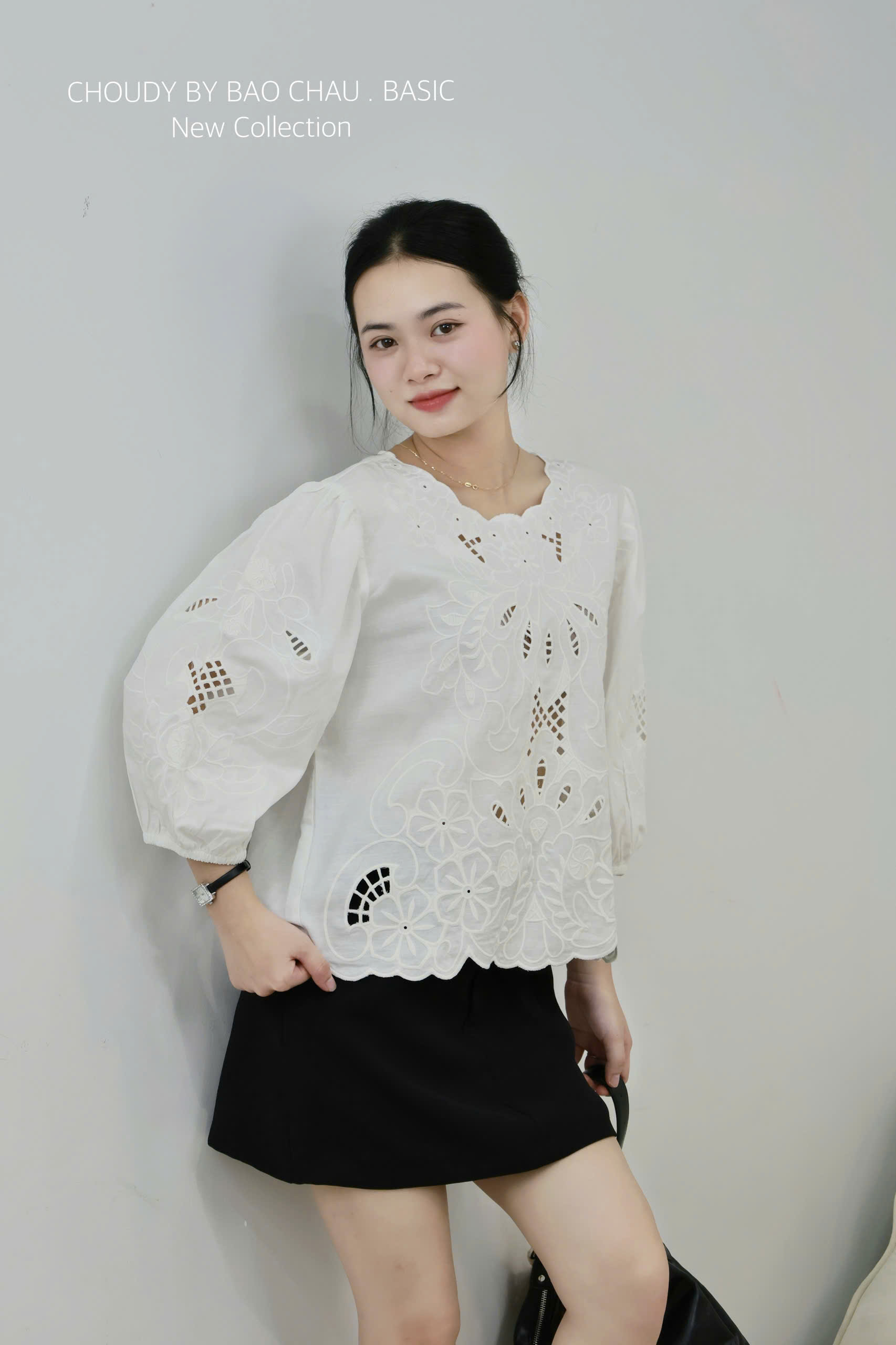 SALE U703 ÁO TRẮNG THÊU HOA_thumbnail_8