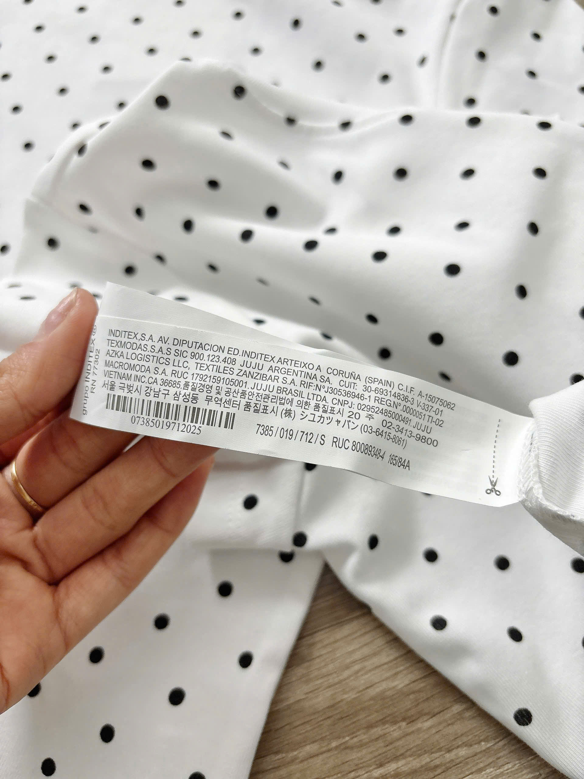 H111 ÁO THUN TRẮNG CHẤM BI_thumbnail_4