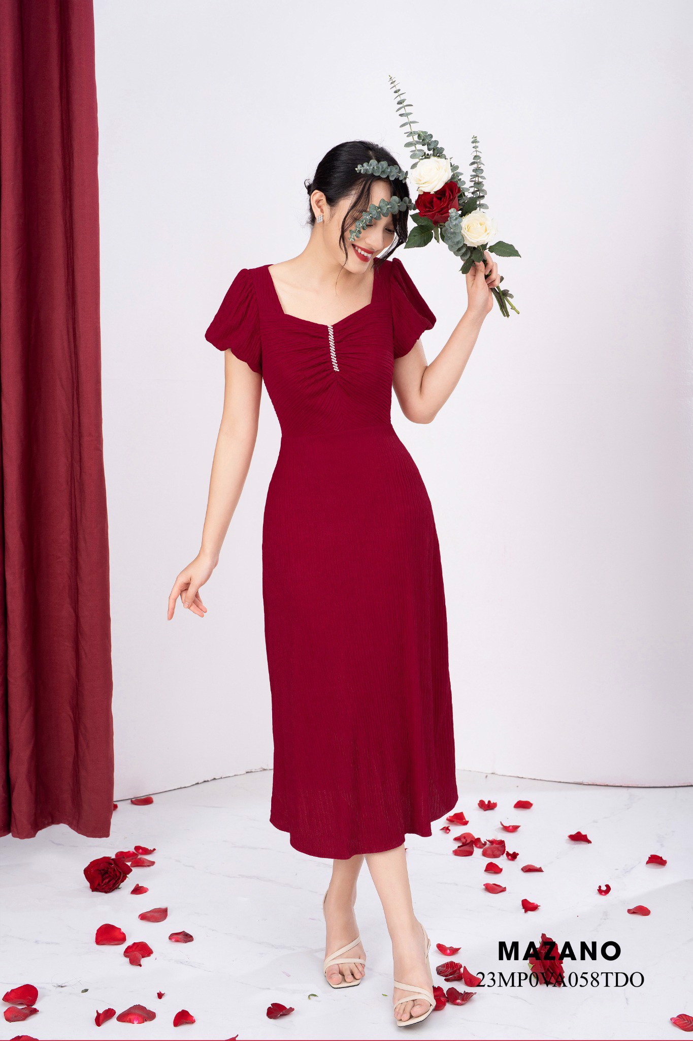 Váy Đầm ôm Chân rủ Vải thun xốp Cổ cách điệu Đính đá Tay ngắn Dài qua bắp chân_thumbnail_2