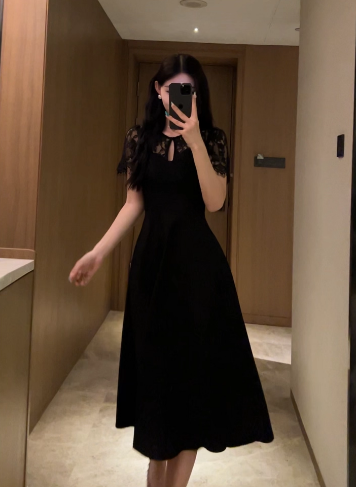 17011- Đầm xòe đen dài vai  phối ren  cách điệu ( chéo nhật, ren)_thumbnail_0