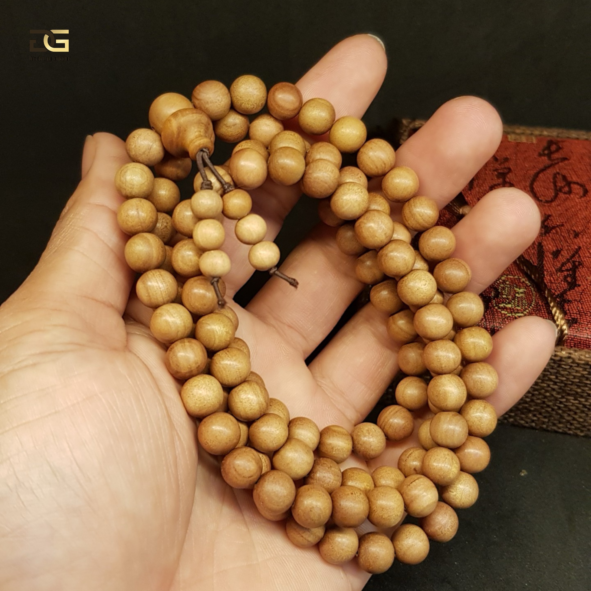 08mm (108 Hạt) Vòng Tay Đàn Hương Rừng Ấn Độ