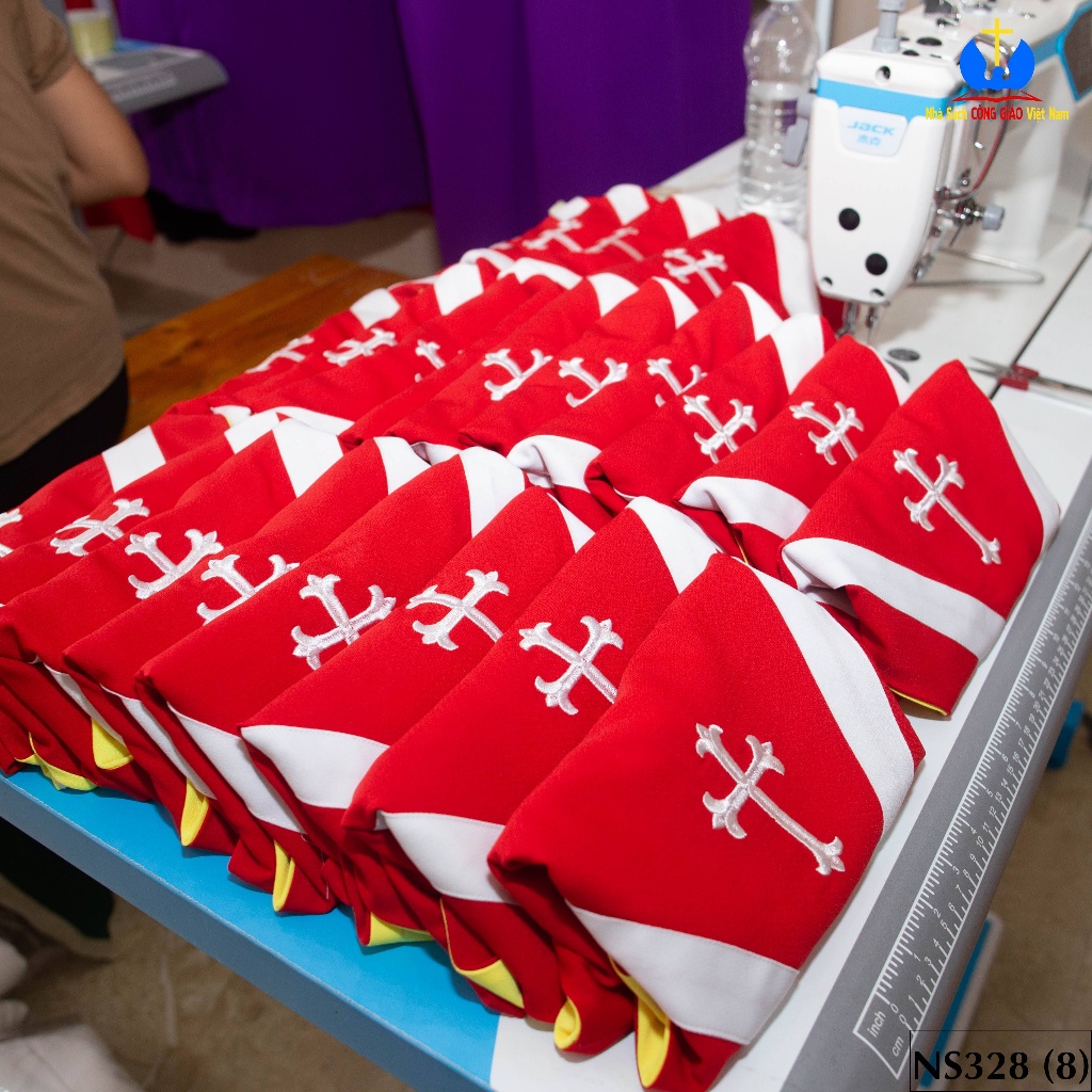 Mẫu Yếm Ca Đoàn vải cat có cổ - Đồng Phục Công Giáo Đẹp cho các giáo xứ, giáo họ_thumbnail_5