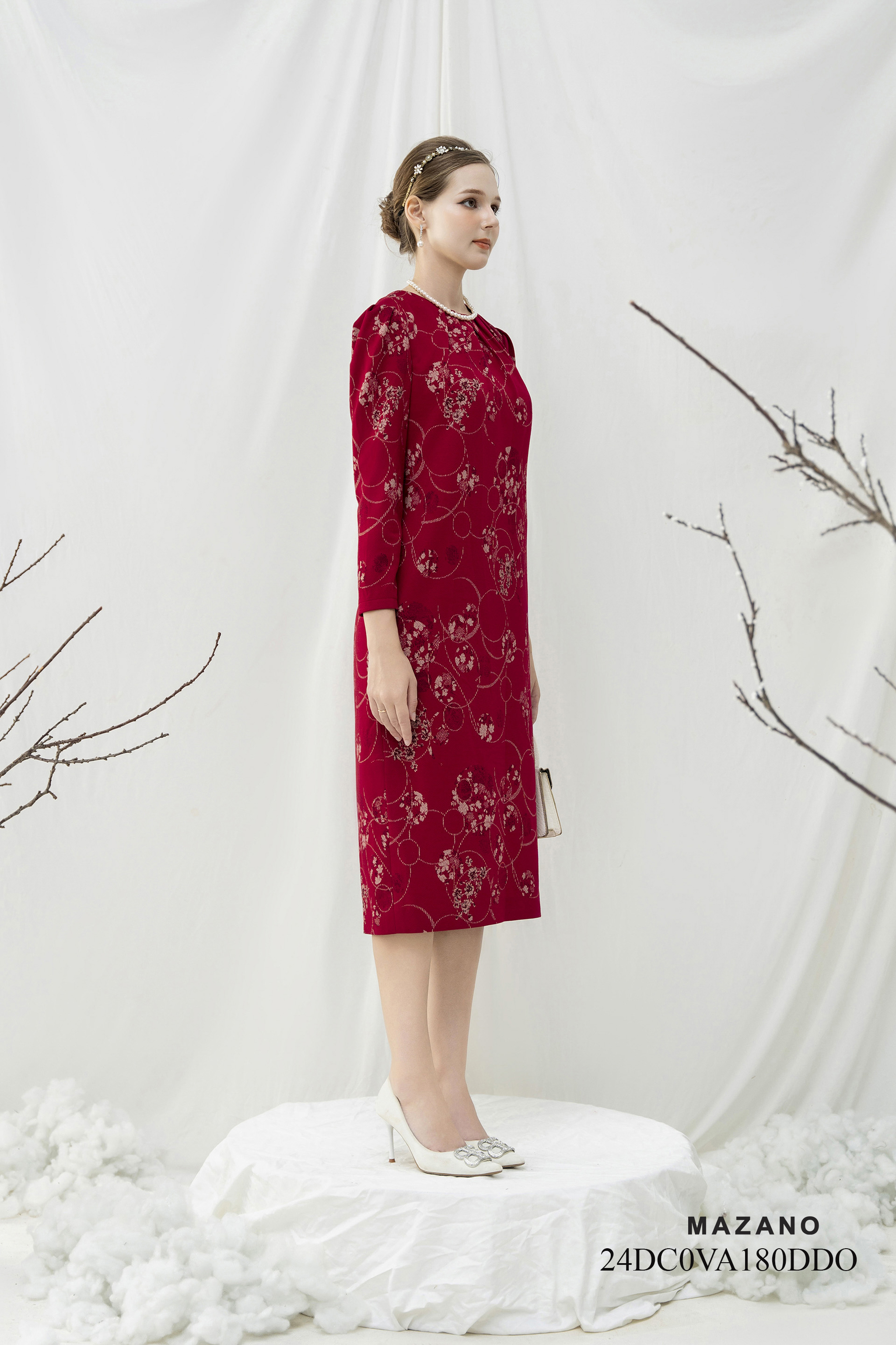 Váy Đầm Suông Vải dạ len Họa tiết cách điệu Cổ tròn Tay dài dài ngang bắp chân_thumbnail_1