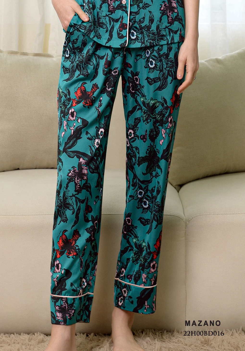 Bộ đồ nhà xanh họa tiết cộc tay phối viền_thumbnail_4