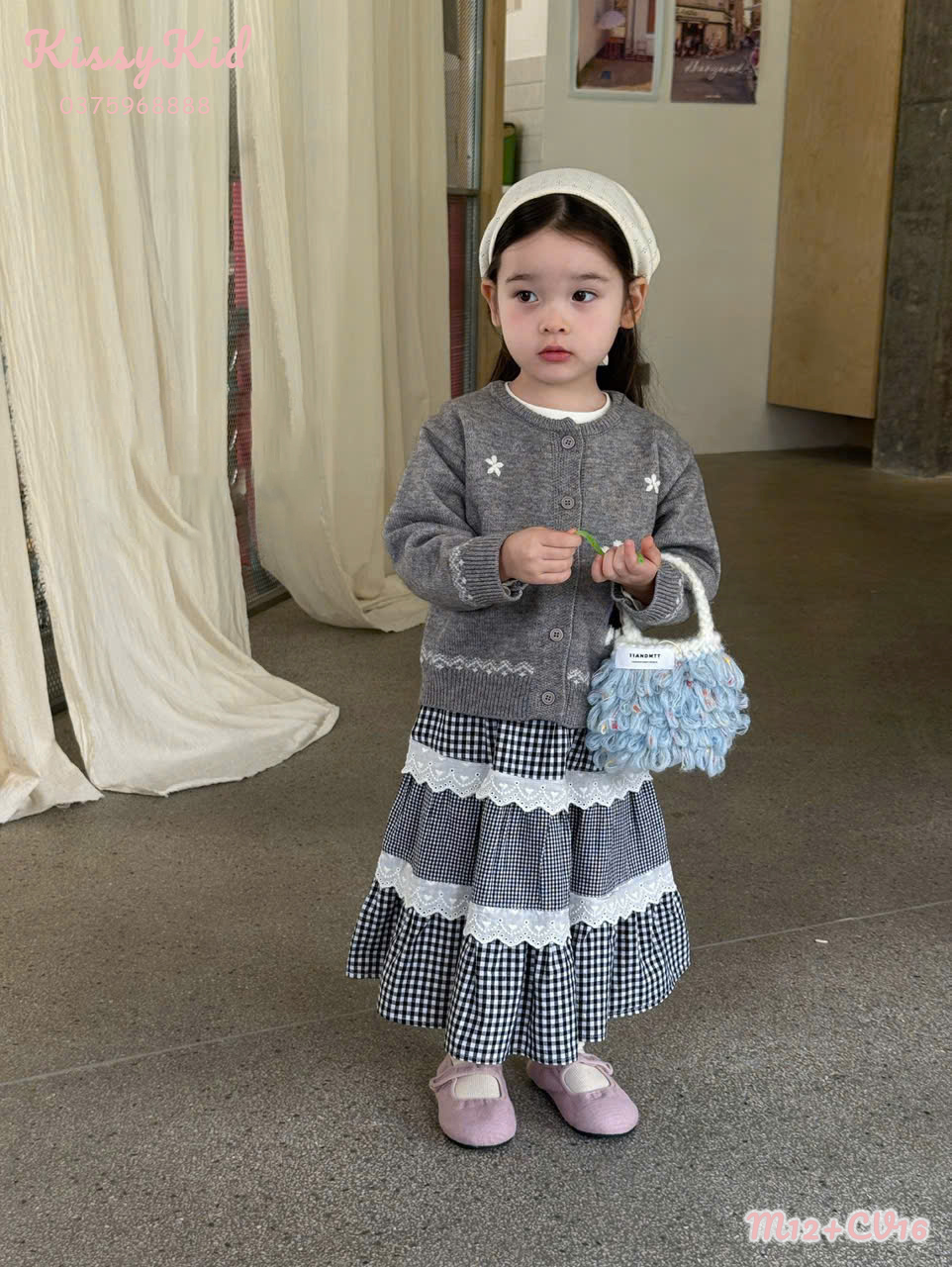 (M12) Áo cardigan xám đính hoa nhí Apao_thumbnail_0