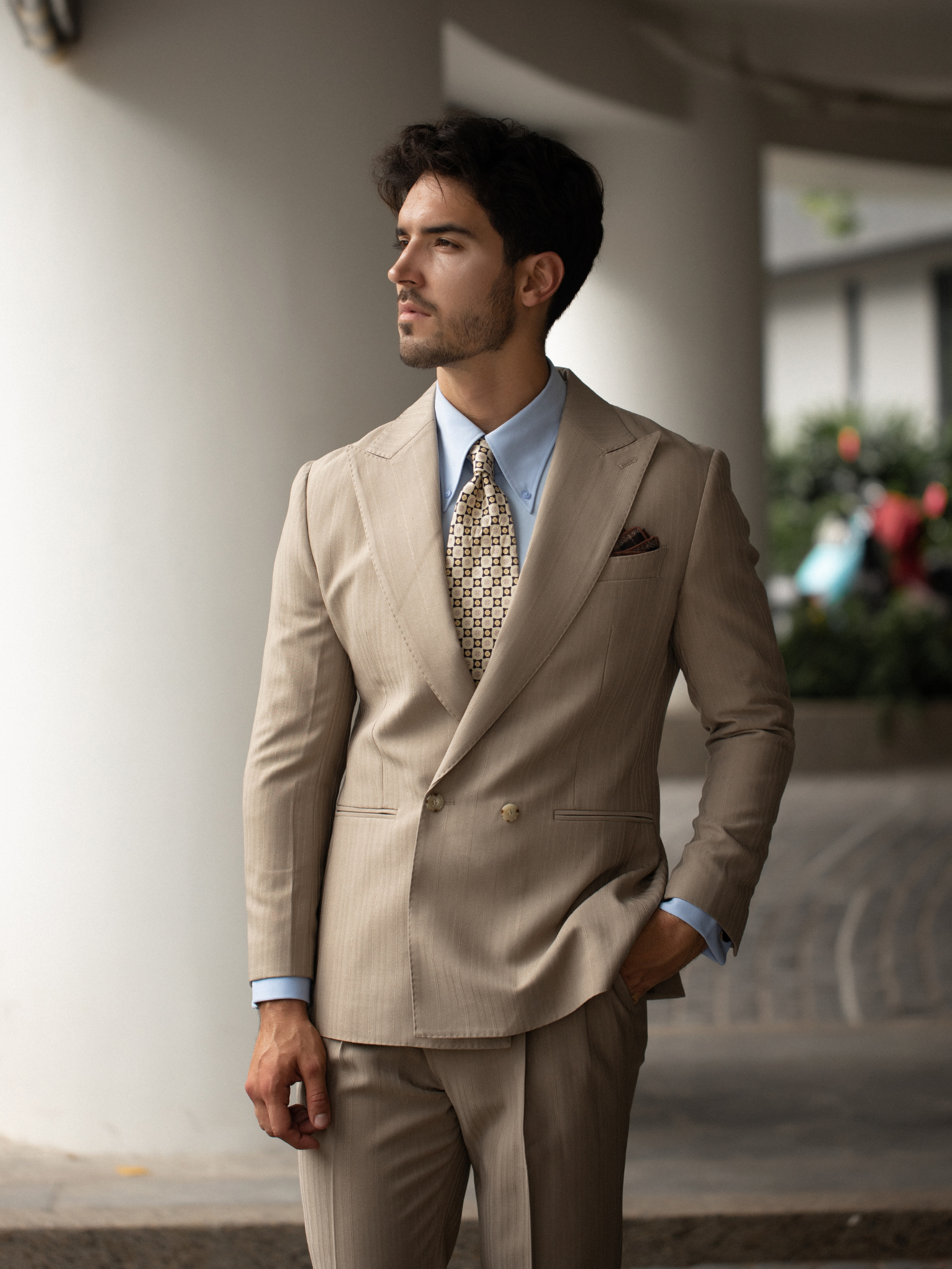 Các Kiểu Ve Áo Vest Phổ Biến: Cách Chọn Ve Áo Phù Hợp Cho Nam Giới