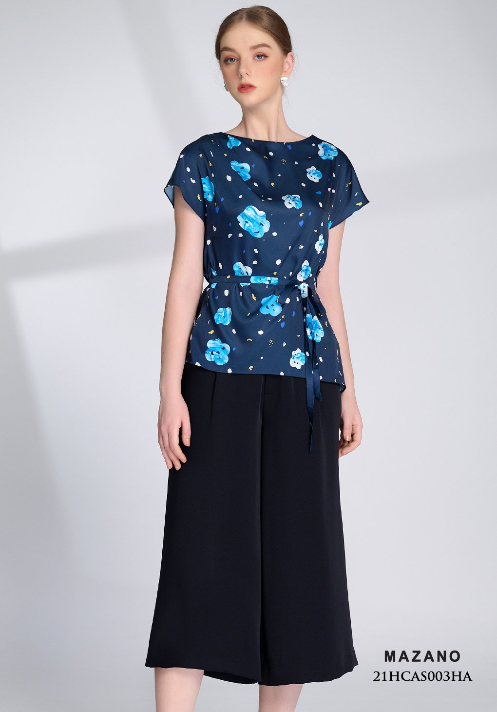 Áo lụa mullet xanh họa tiết