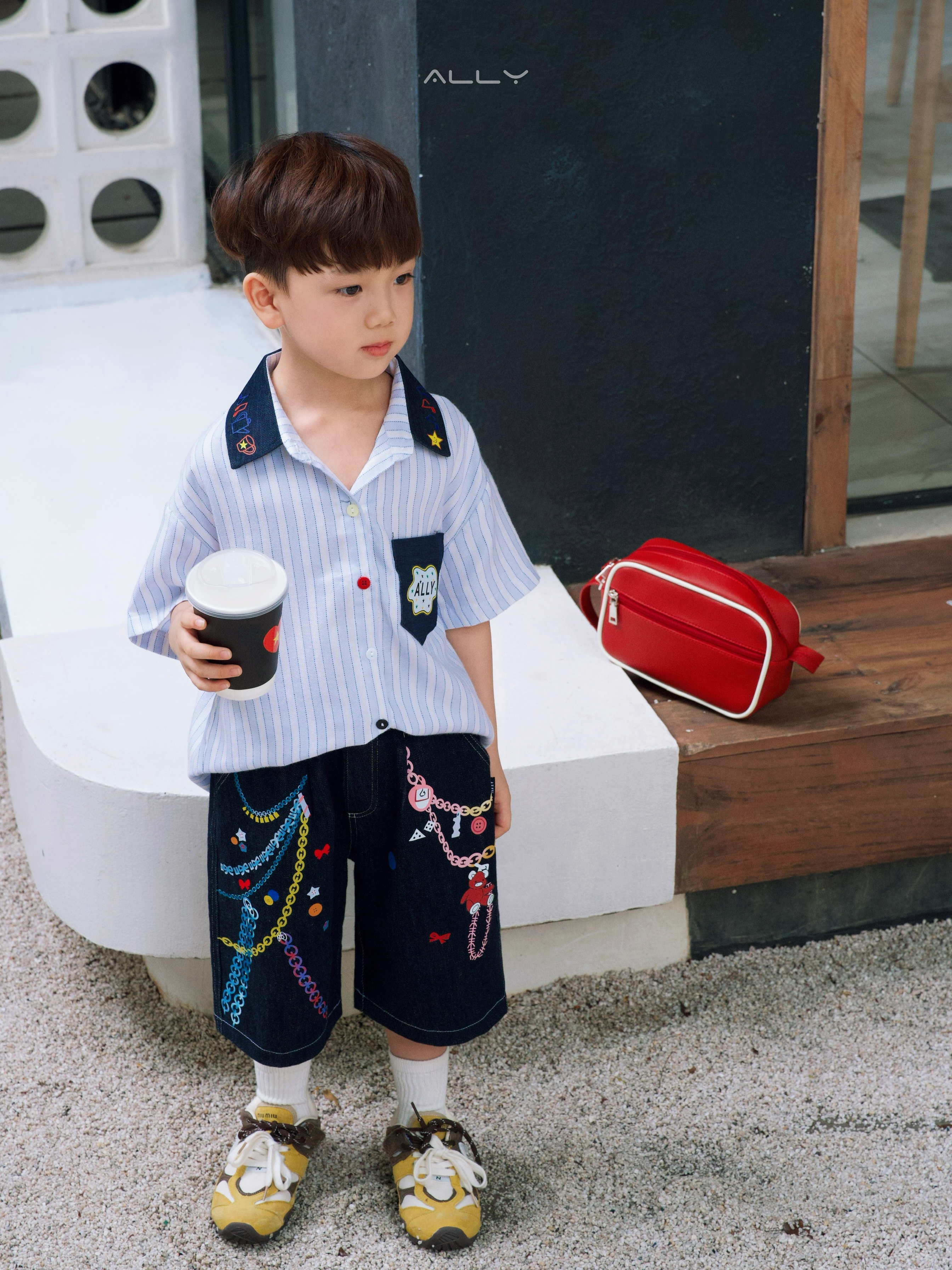 Quần jean lửng bé trai in họa tiết xích màu Q72