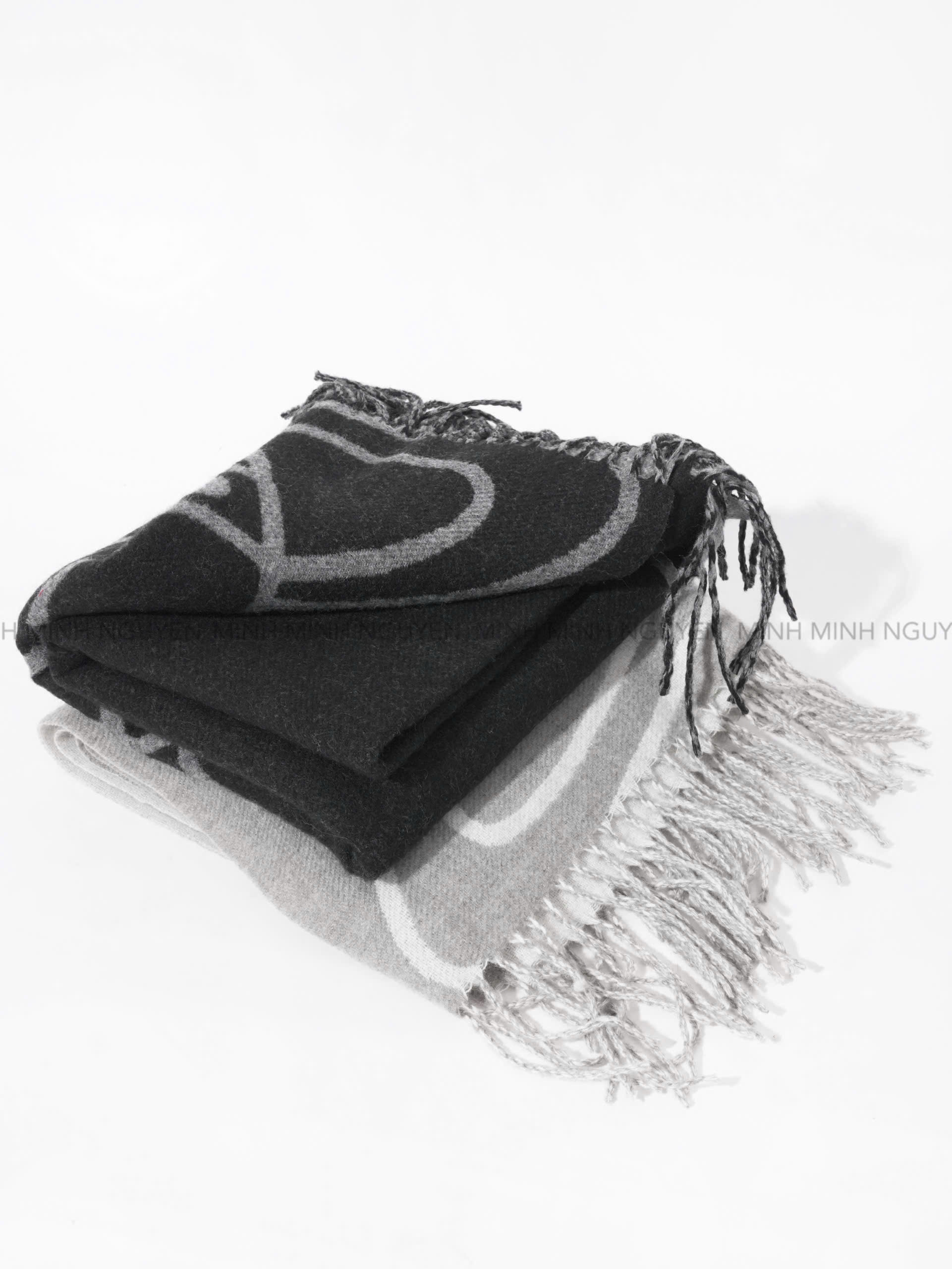 KHAN VIVIENNE_thumbnail_2