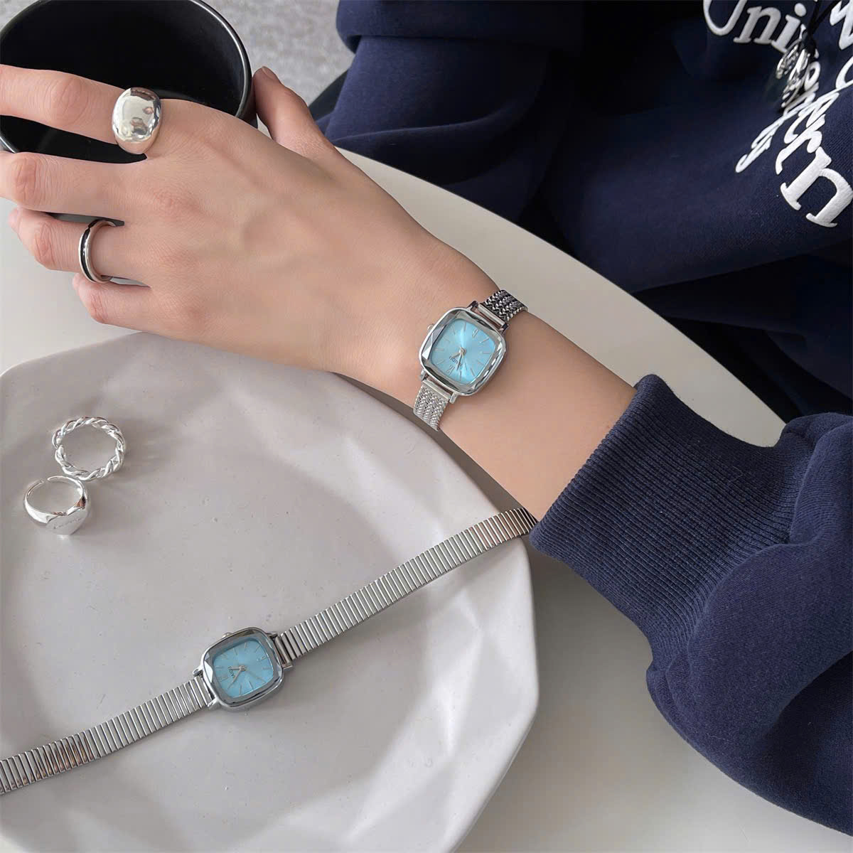 HL177 Đồng hồ dây thép ( MĂT TRẮNG )