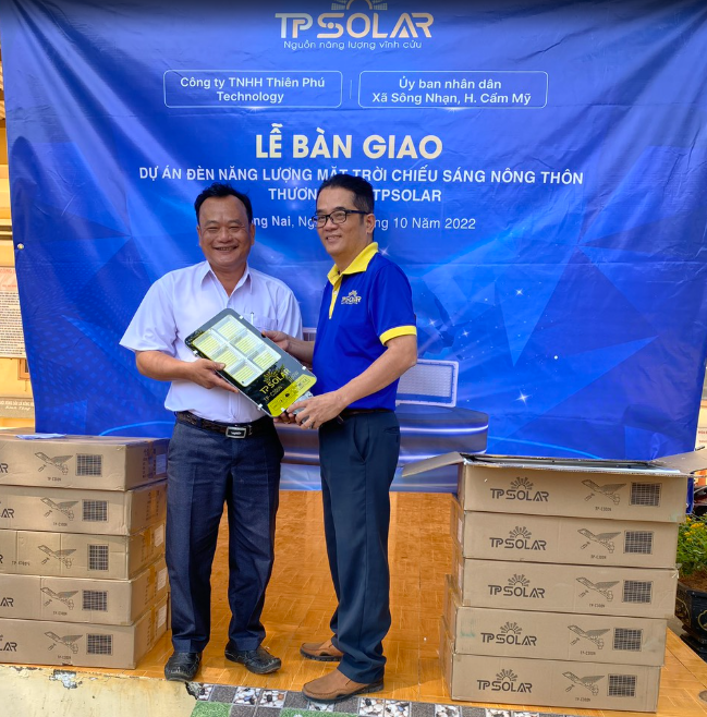 Dự án lắp đặt đèn NLMT - Khu dân cư Sông Nhạn, Cẩm Mỹ (Đồng Nai)