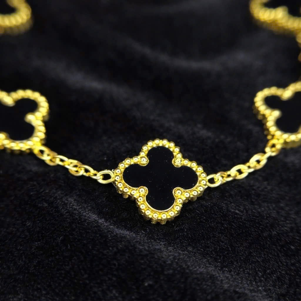 Vòng tay van cleef đá đen lớn màu vàng_thumbnail_1