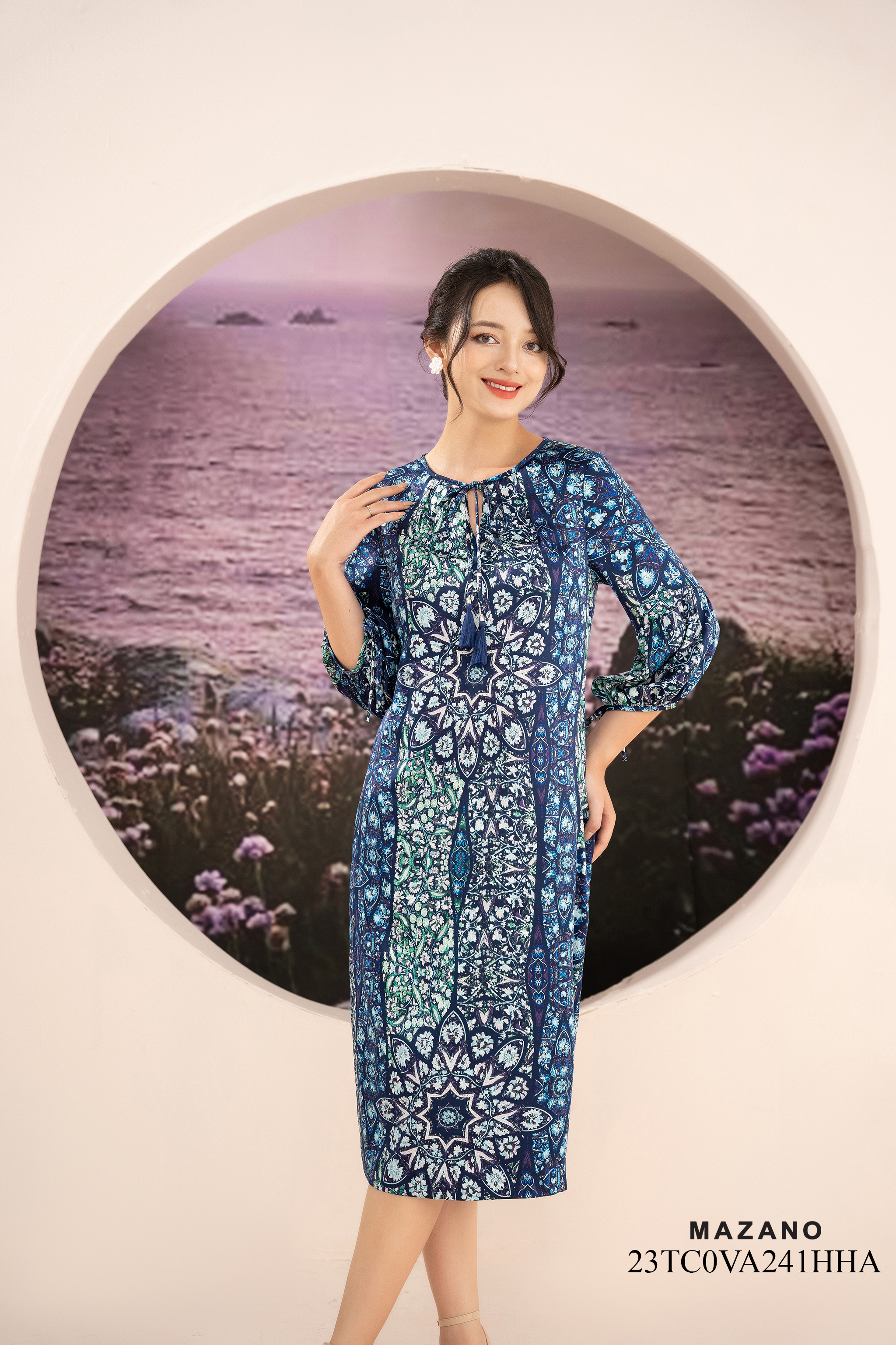 Đầm suông dài xanh thắt dây nơ cổ